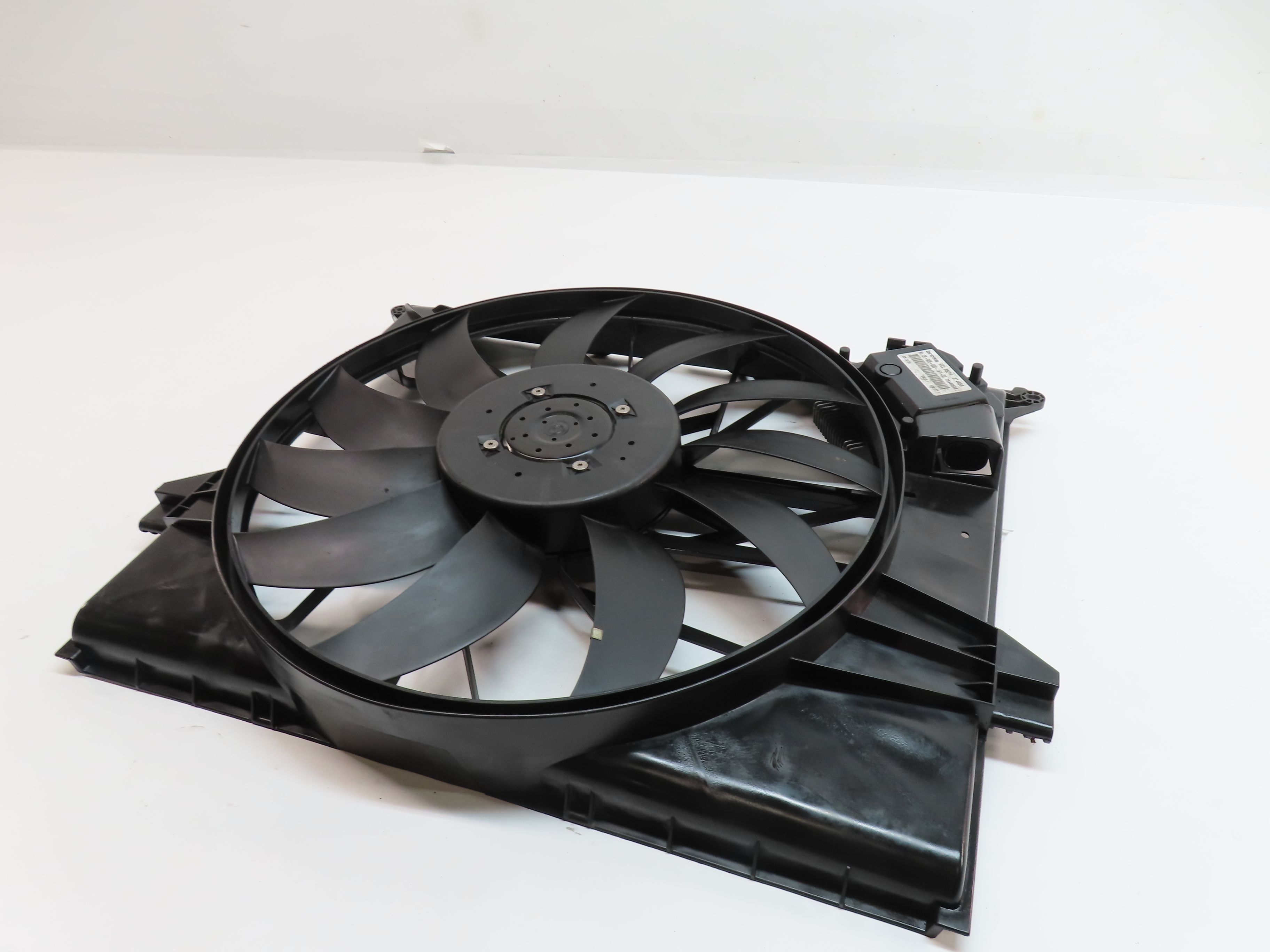 2007-2012 MERCEDES GL ML R CLASS (X164 W164 W251) RADIATOR COOLING FAN w/ SHROUD — exact item pictured