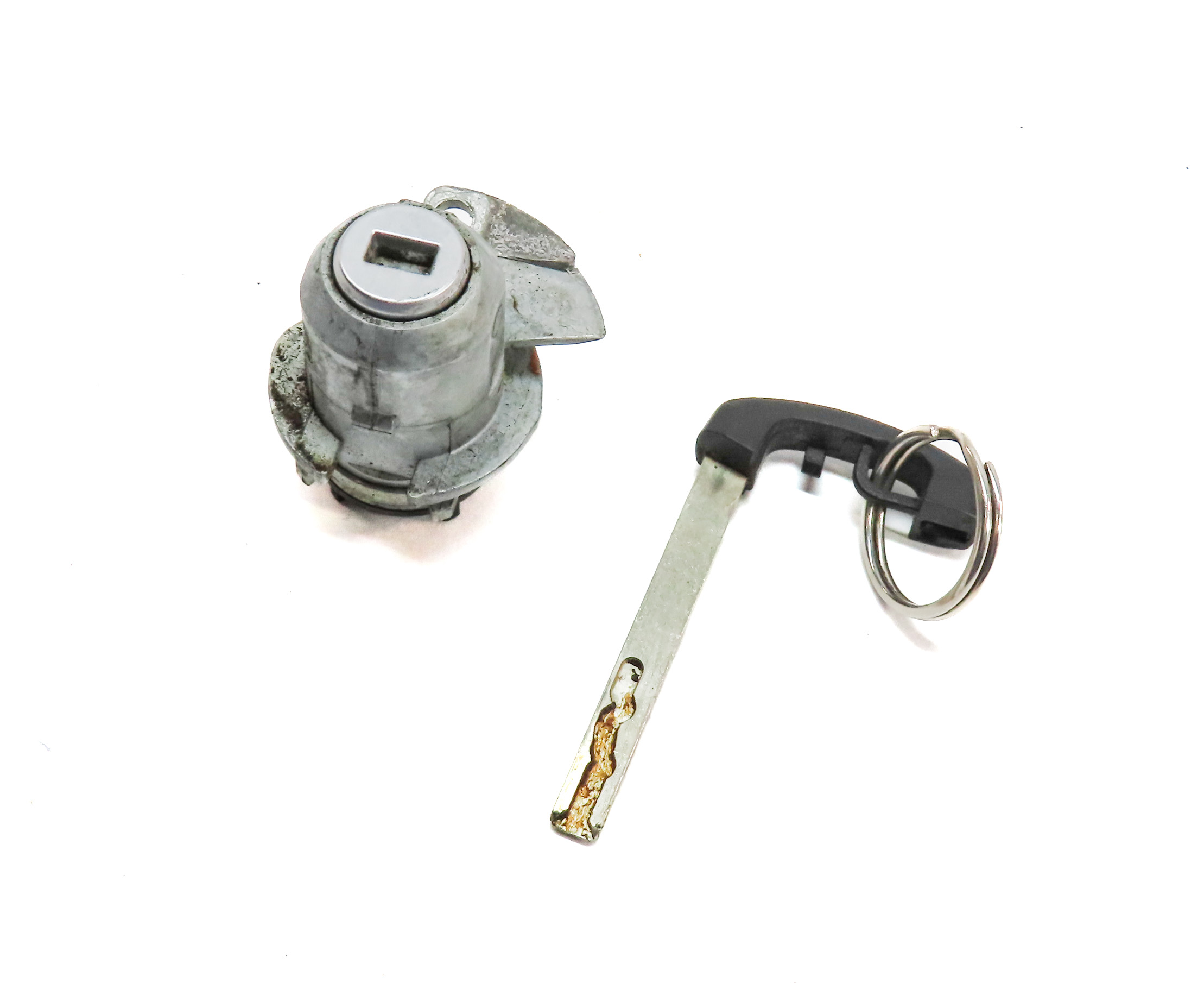 2011 BMW 535I (F10) FRONT LEFT DRIVER DOOR HANDLE LOCK CYLINDER w/KEY — exact item pictured