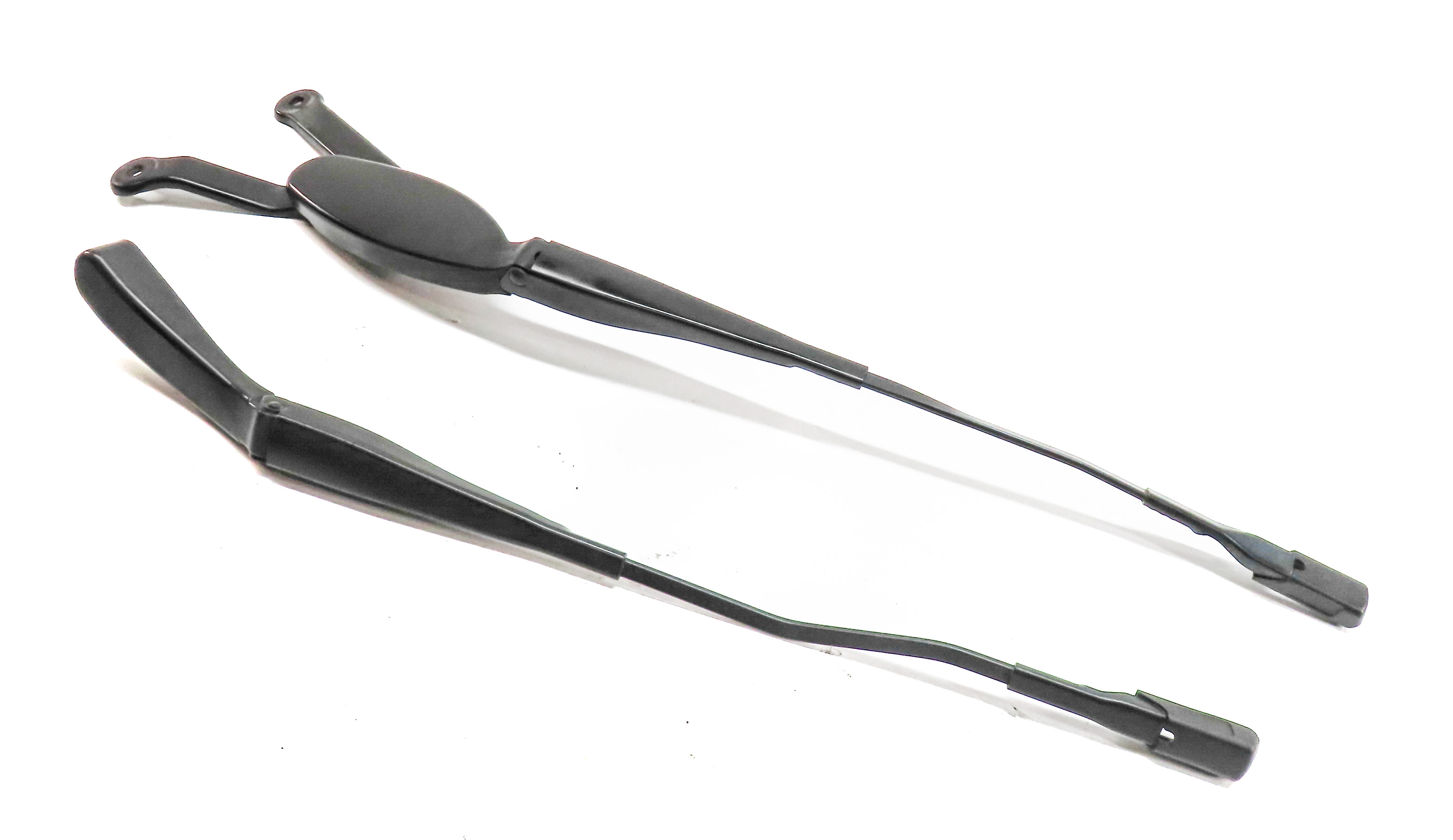 2013-2016 MERCEDES C CLASS (W205) FRONT LEFT & RIGHT WINDSHIELD WIPER ARM SET/2 — exact item pictured
