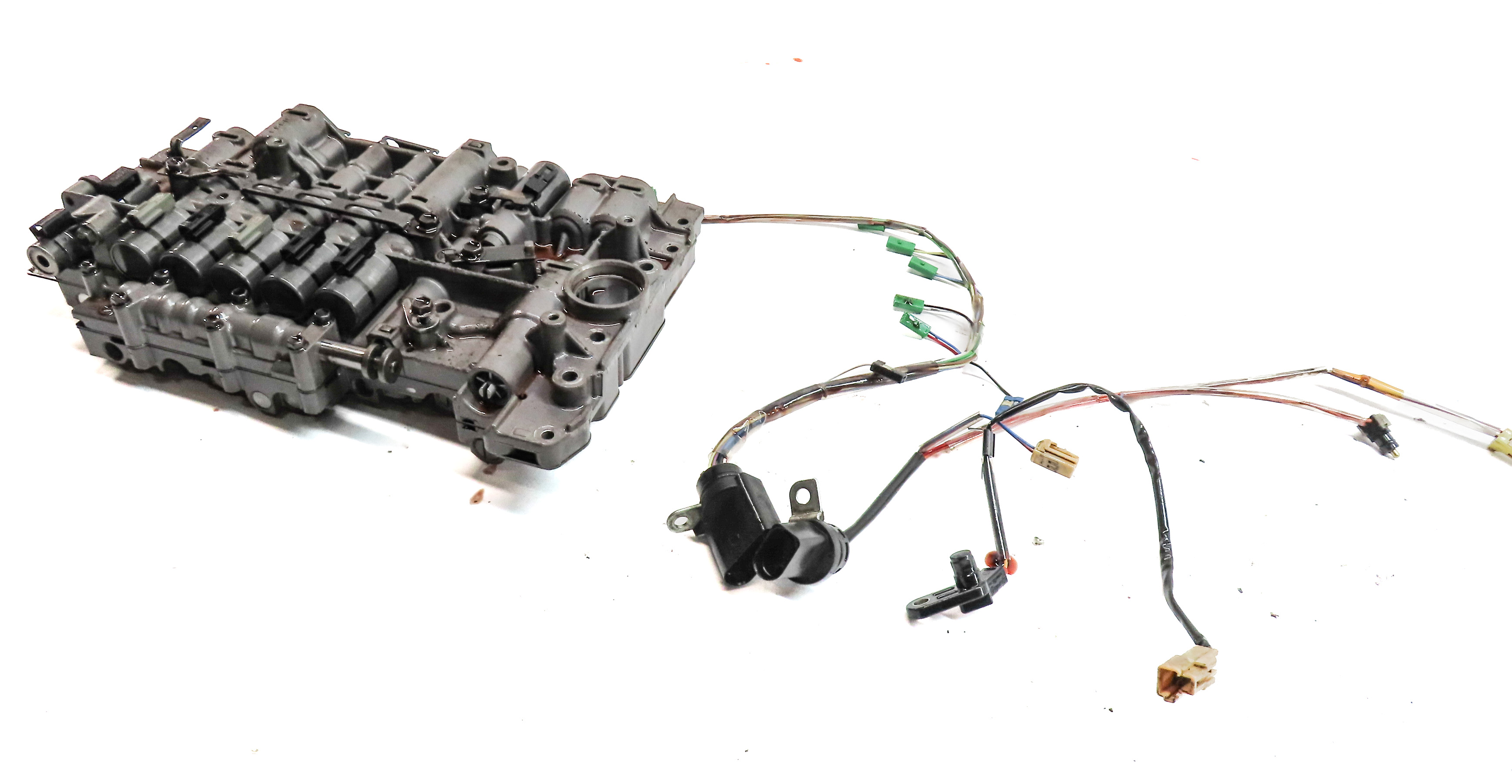 08-09 PORSCHE CAYENNE 957 3.6L AUTO TRANSMISSION VALVE BODY -FROM VIN 9P8LA26517 — exact item pictured