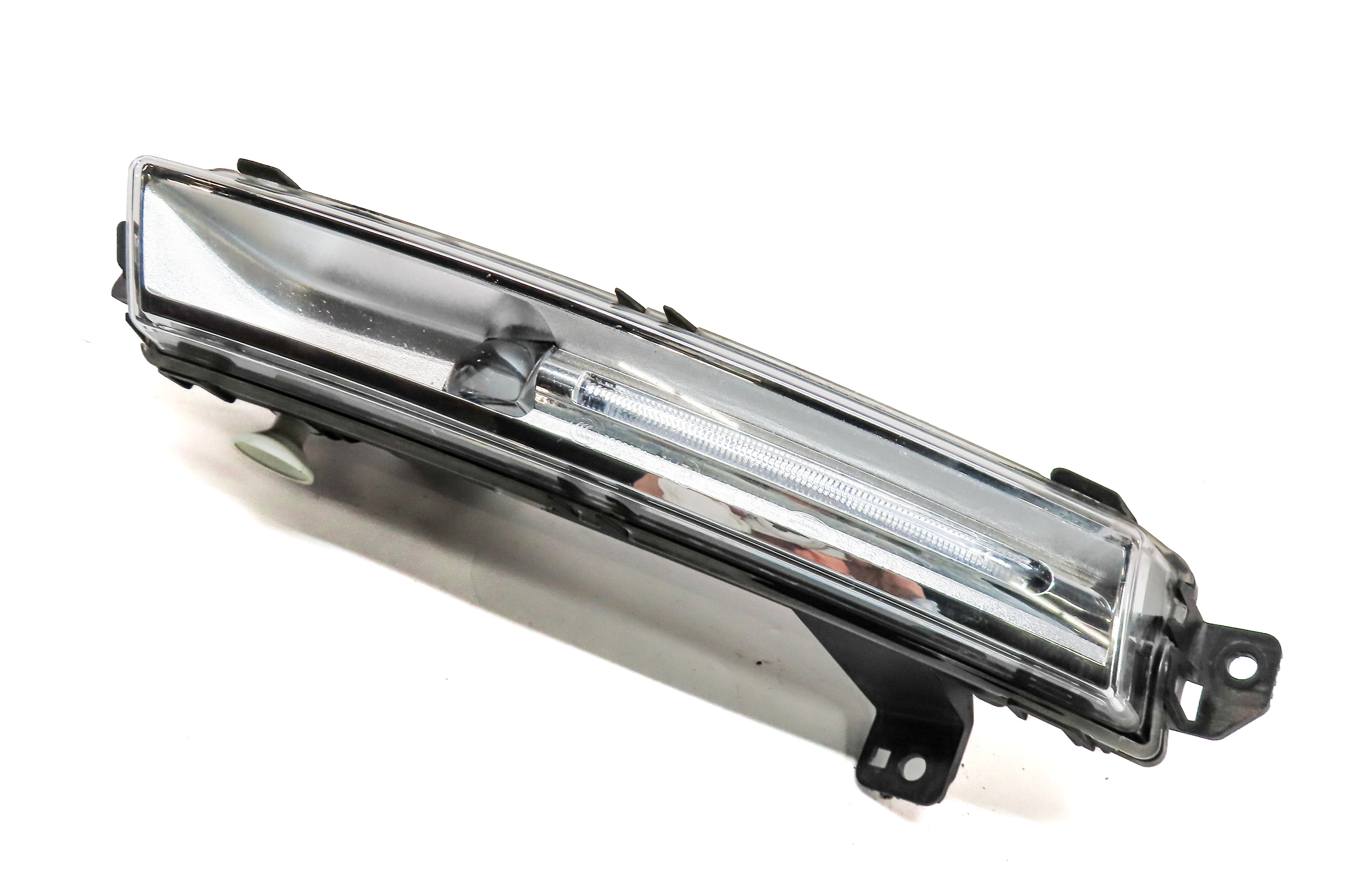 17-24 E/F/I-PACE ROVER DISCOVERY L462 FRONT LEFT DRIVER LOWER FOGLIGHT LAMP — exact item pictured