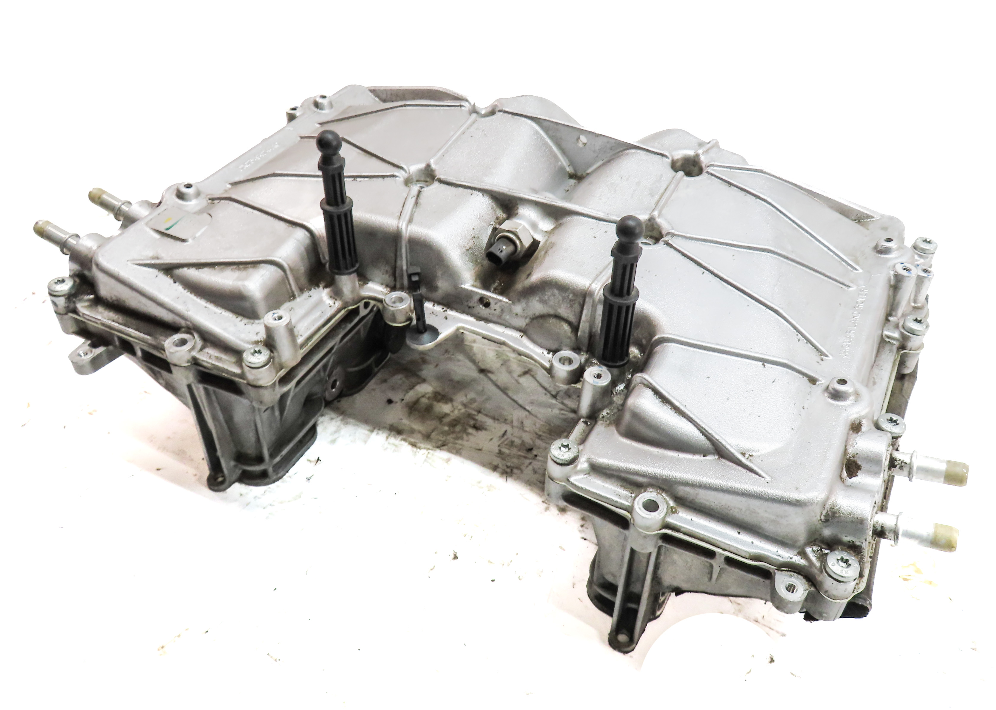 13-20 LAND LR4 RANGE ROVER SPORT DISCOVERY VELAR 3.0L UPPER AIR INTAKE MANIFOLD — exact item pictured