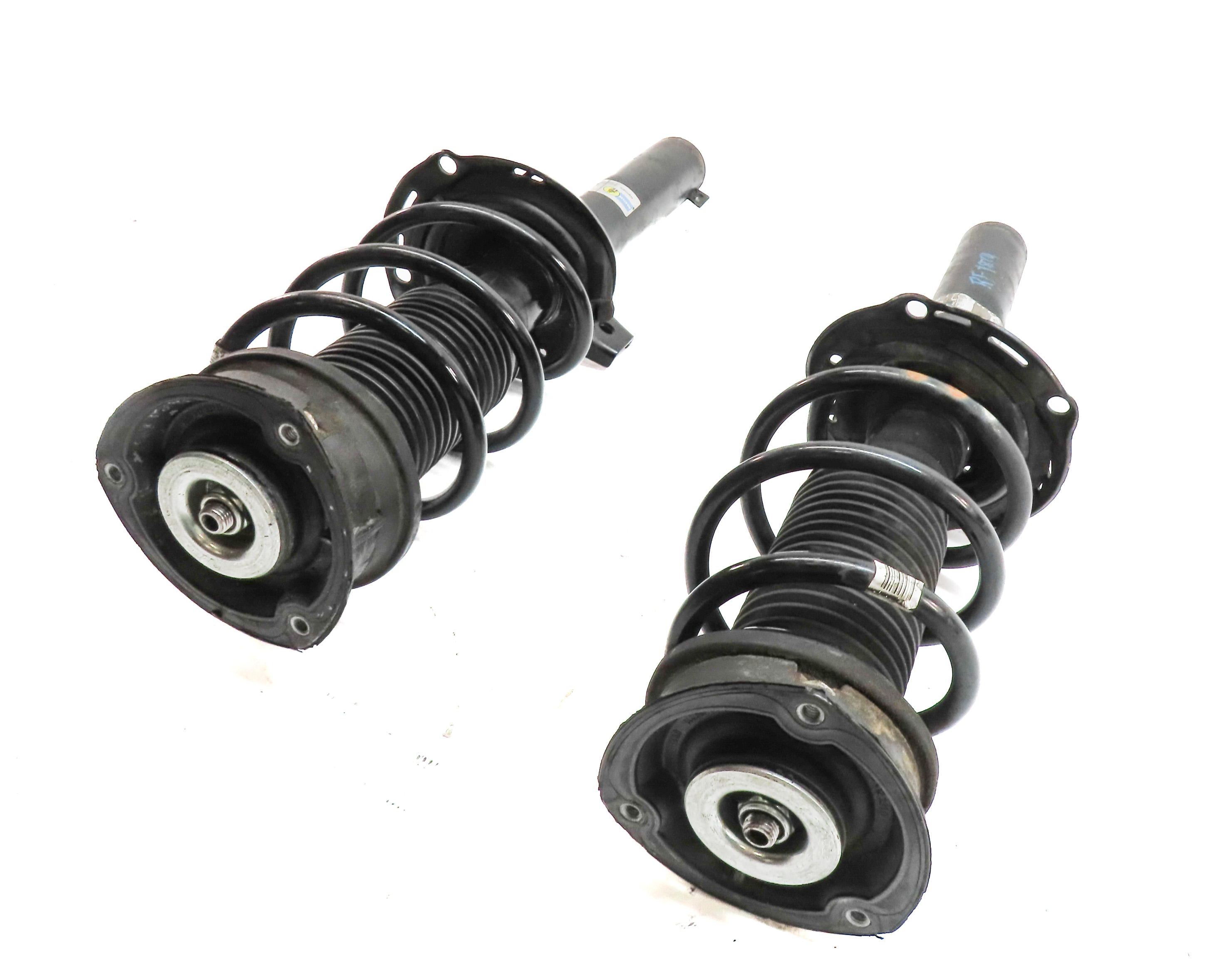 2015-2018 AUDI A3 (8V) QUATTRO AWD FRONT LEFT & RIGHT SUSPENSION SHOCK STRUT SET — exact item pictured