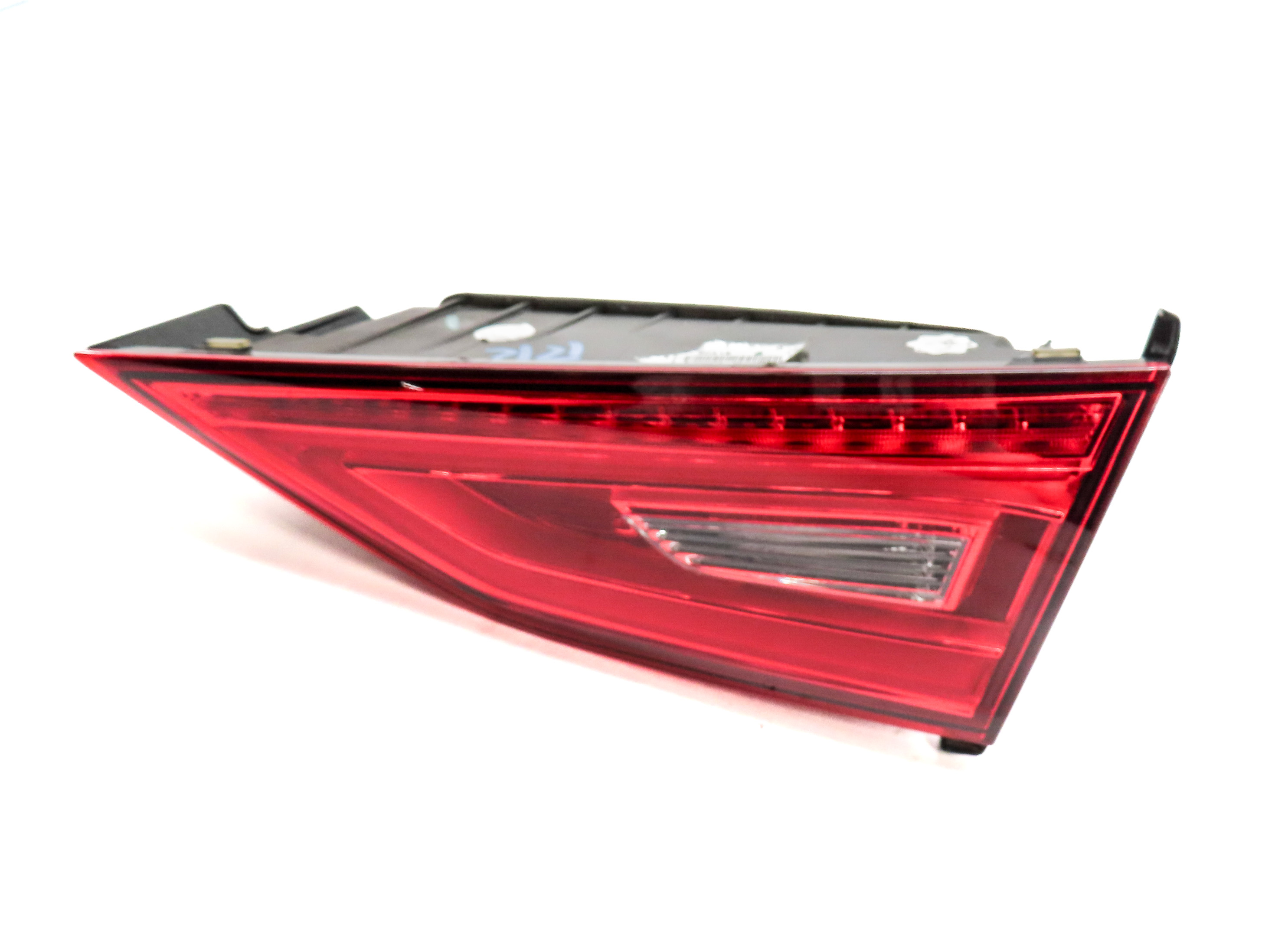 2015-2016 AUDI A3 S3 (8V) SEDAN CONVERTIBLE RIGHT INNER LED TAILLIGHT LIGHT LAMP — exact item pictured