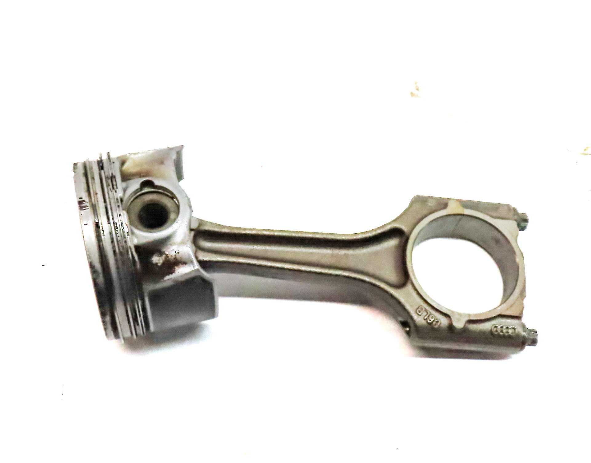 11-18 VW AUDI A3 A4 A5 A6 Q5 TT BEETLE JETTA TIGUAN 2.0L TURBO PISTON w/ ROD — exact item pictured