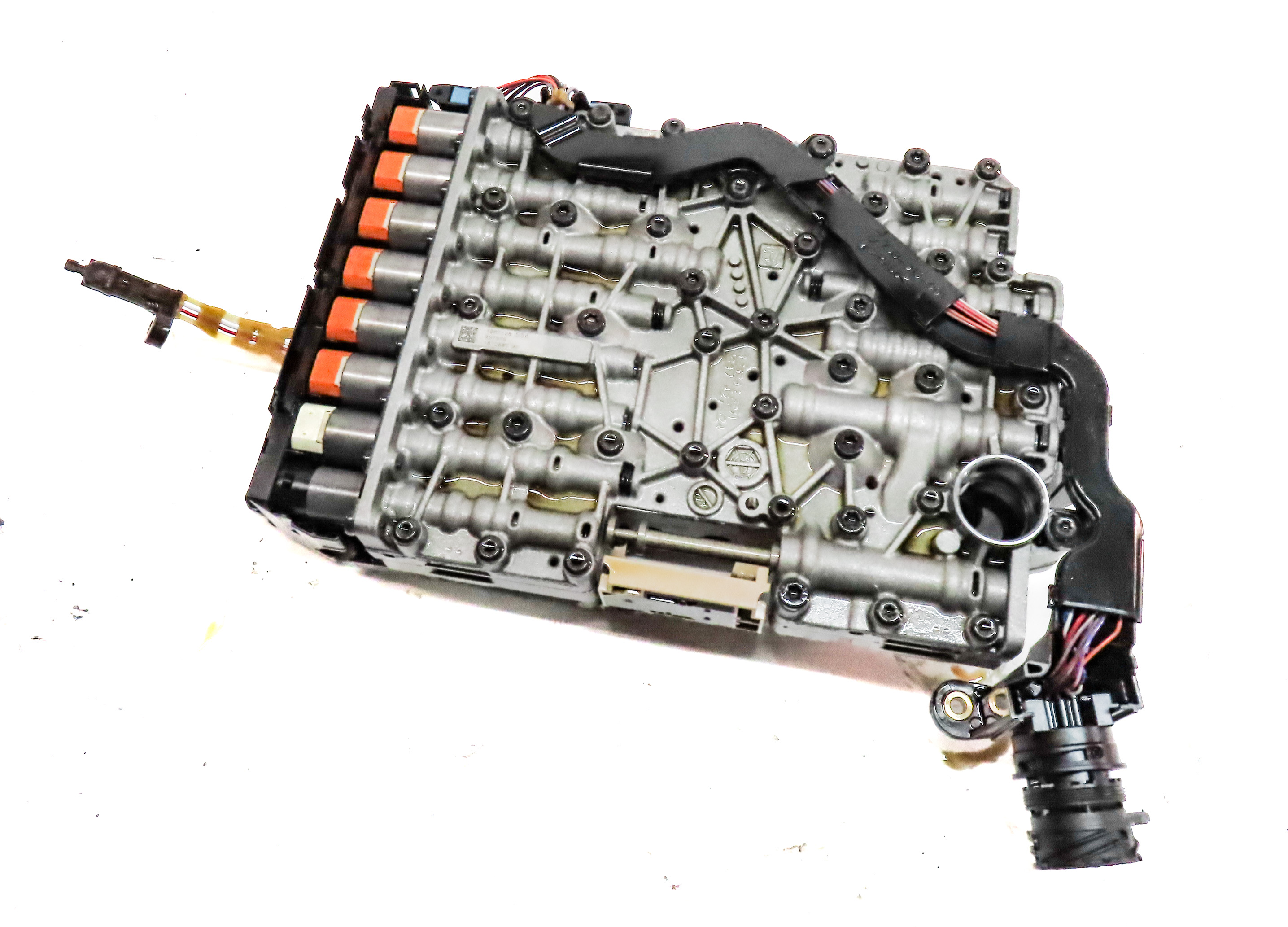 2013-2017 AUDI A4 A5 (B8 8K 8T) QUATTRO 2.0L 8 SPEED TRANSMISSION VALVE BODY — exact item pictured
