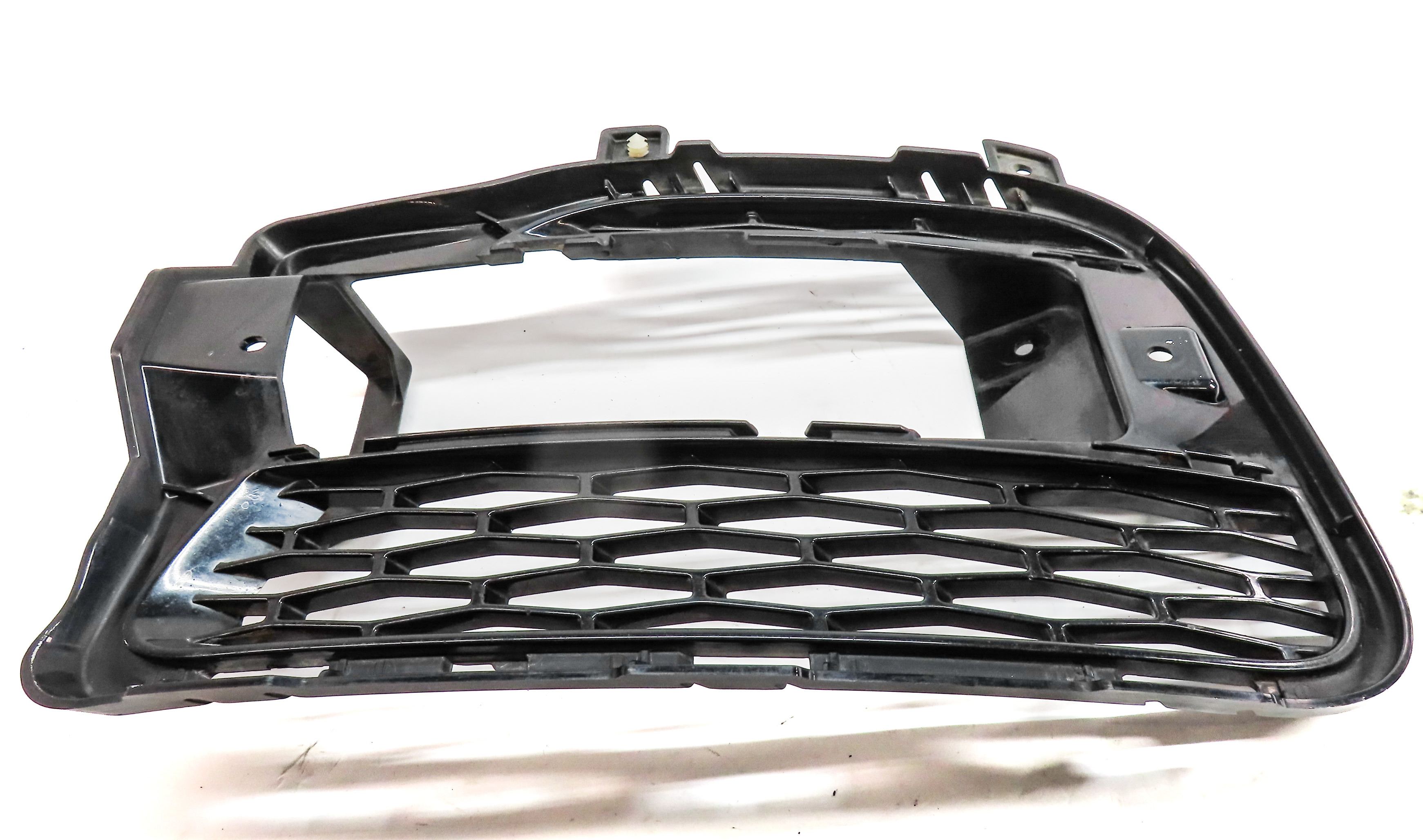 2014-2017 RANGE ROVER SPORT (L494) RIGHT FRONT PASSENGER FOGLIGHT LAMP TRIM — exact item pictured
