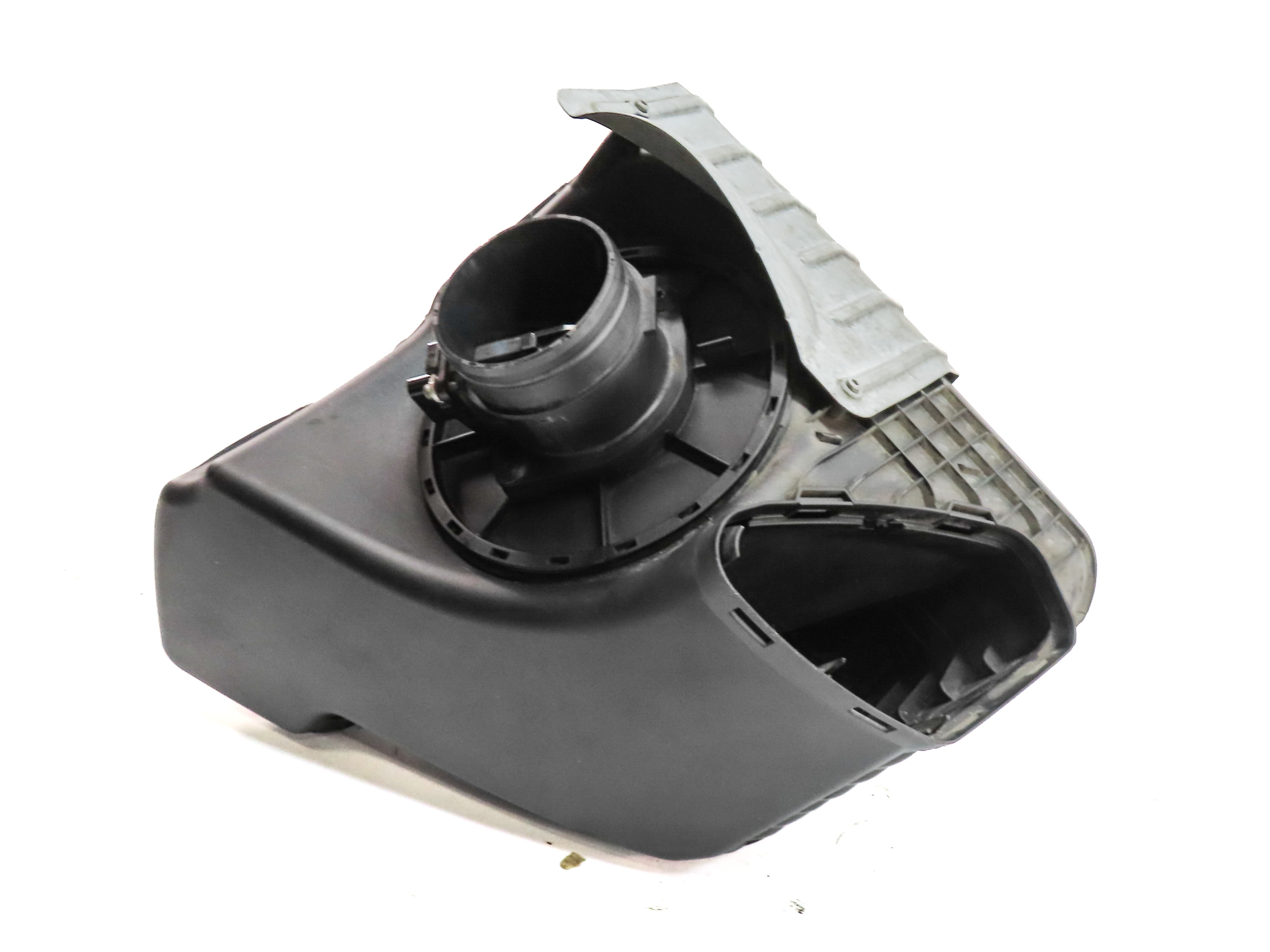 2012-2016 AUDI A6 (C7 4G) 2.0L (CAEB) ENGINE AIR INTAKE FILTER BOX — exact item pictured