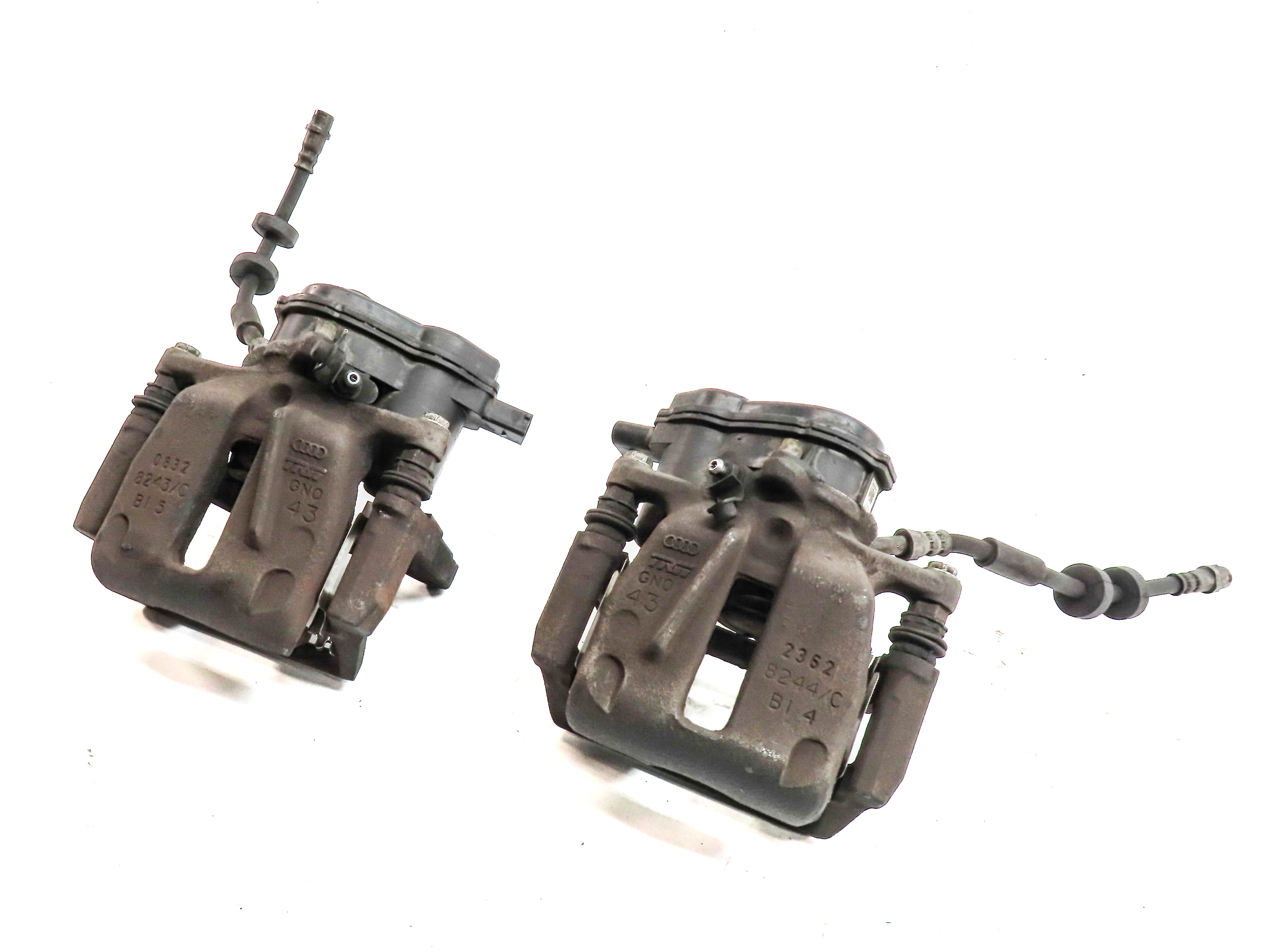2011-2018 AUDI A8 S8 (D4 4H) REAR LEFT & RIGHT BRAKE CALIPER SET/2 (14.01 ROTOR) — exact item pictured