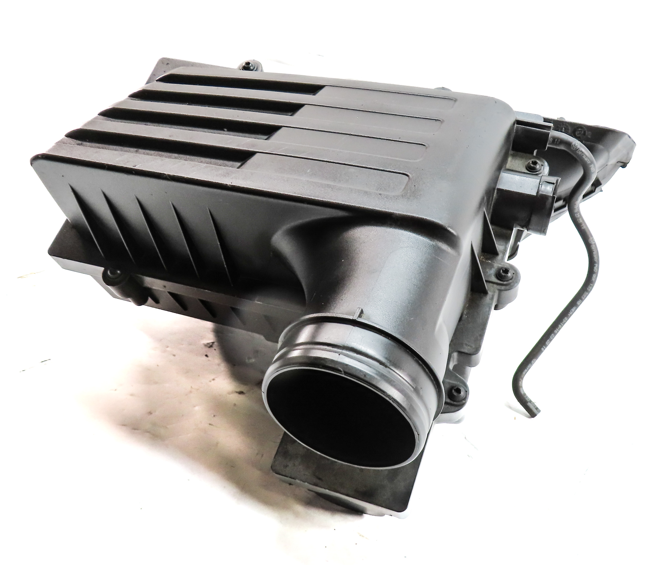 15-19 VW GOLF / AUDI A3 TT (8V MK3) 1.8L / 2.0L TURBO ENGINE AIR FILTER HOUSING — exact item pictured