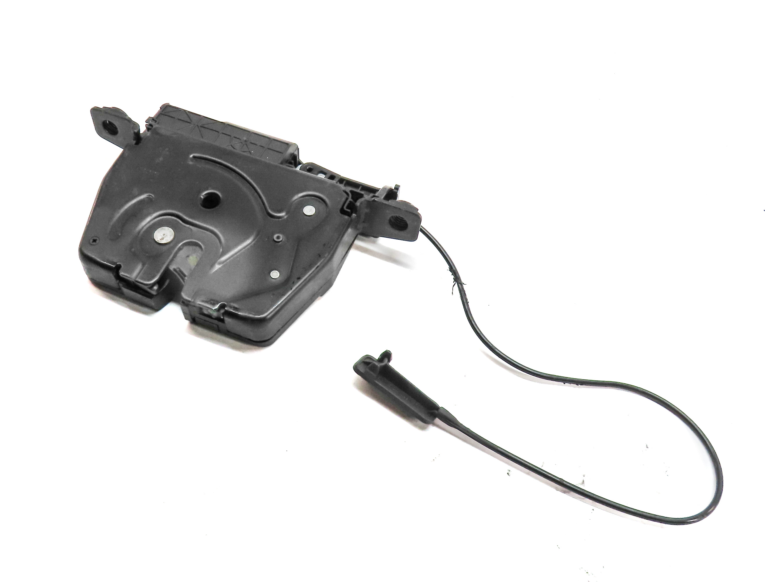 2014 BMW X1 (E84) REAR TRUNK LIFTGATE HATCH LID LOCK LATCH ACTUATOR — exact item pictured