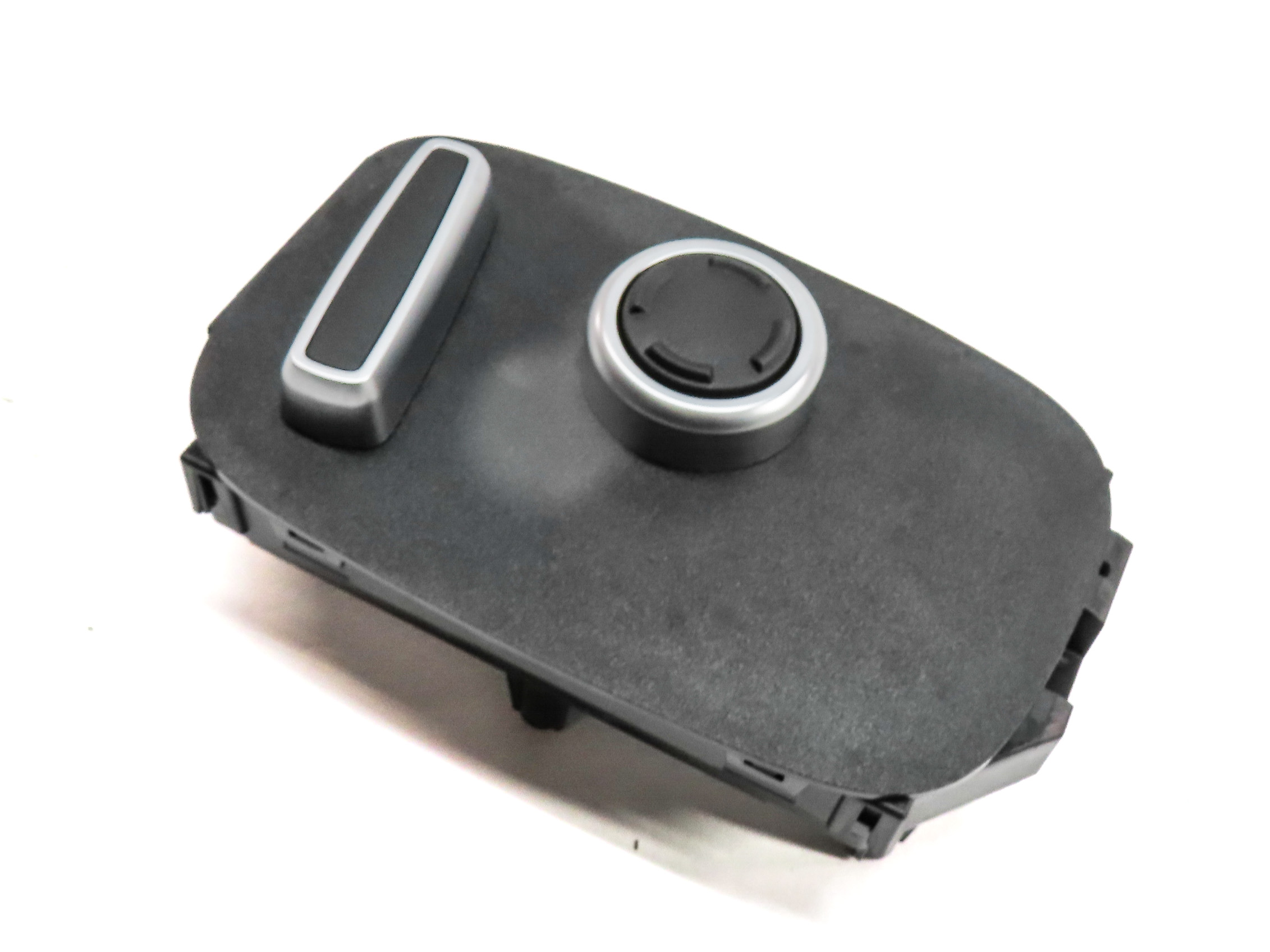 2016 RANGE ROVER (L405) REAR RIGHT SEAT POSITION ADJUST SWITCH CONTROL — exact item pictured