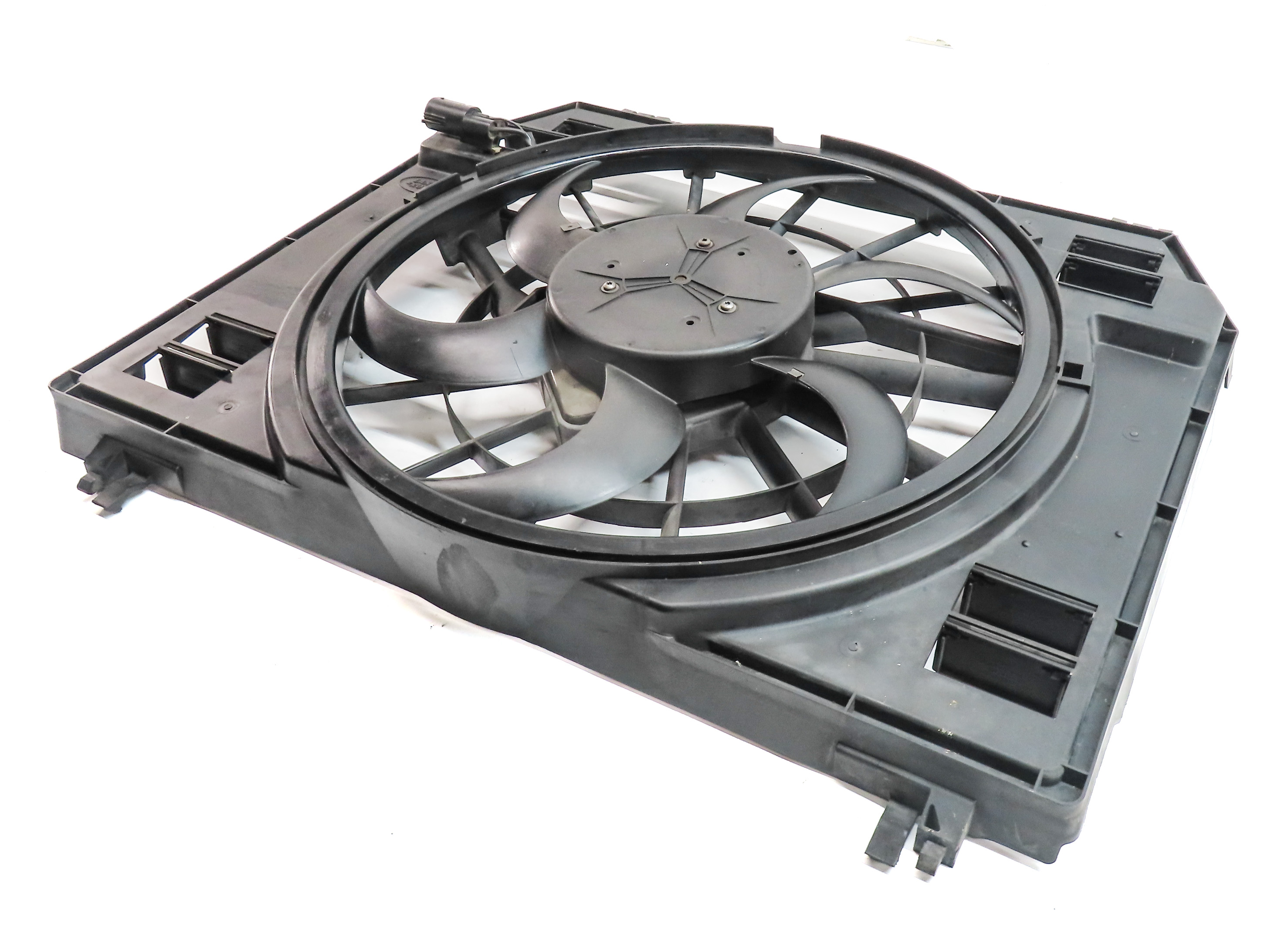13-16 RANGE ROVER SPORT (L405 L494) CONDENSER ELECTRIC COOLING FAN & SHROUD — exact item pictured