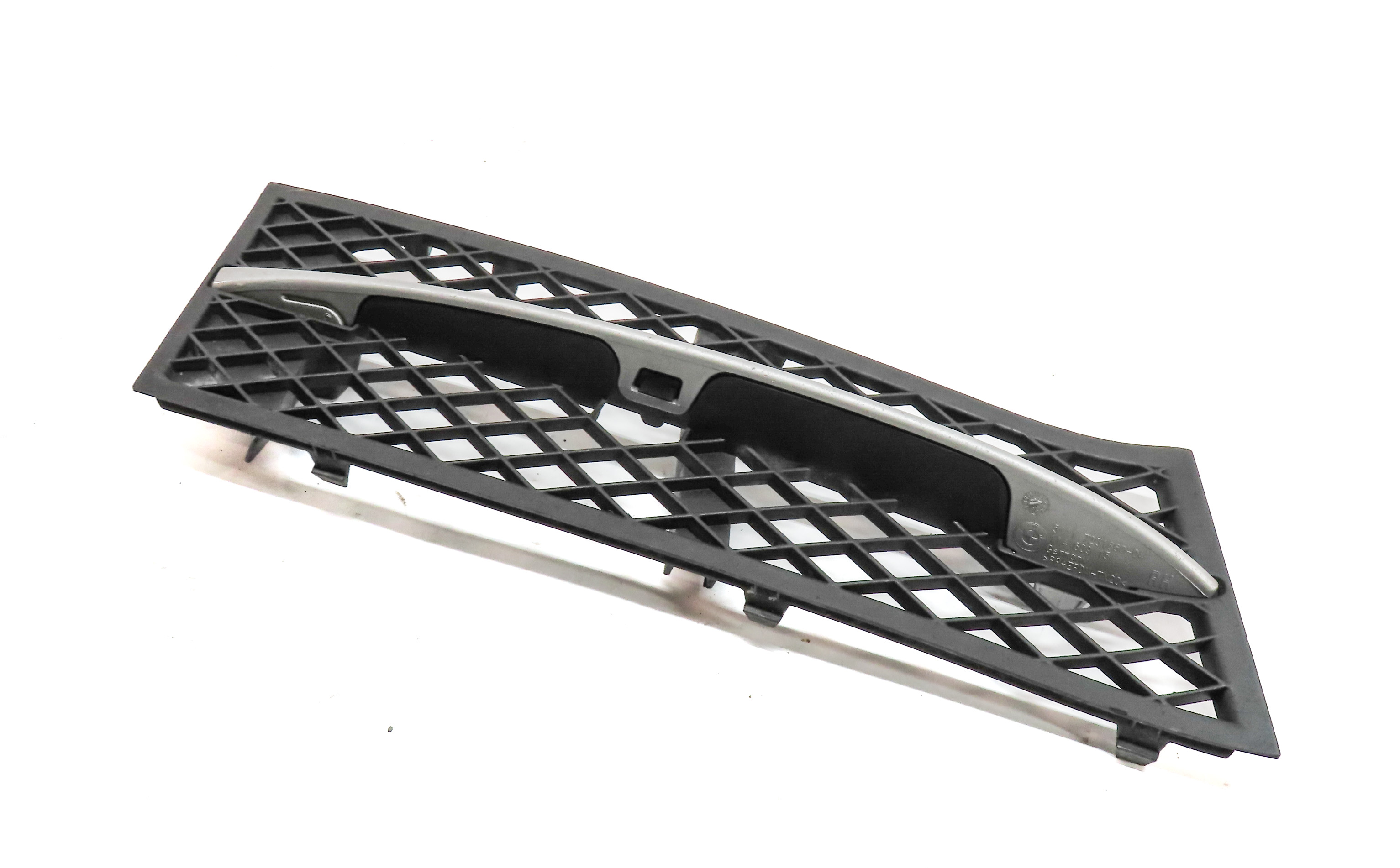 11-13 BMW 528i 535i 550i (F10) RIGHT FRONT PASSENGER LOWER BUMPER VENT GRILLE — exact item pictured