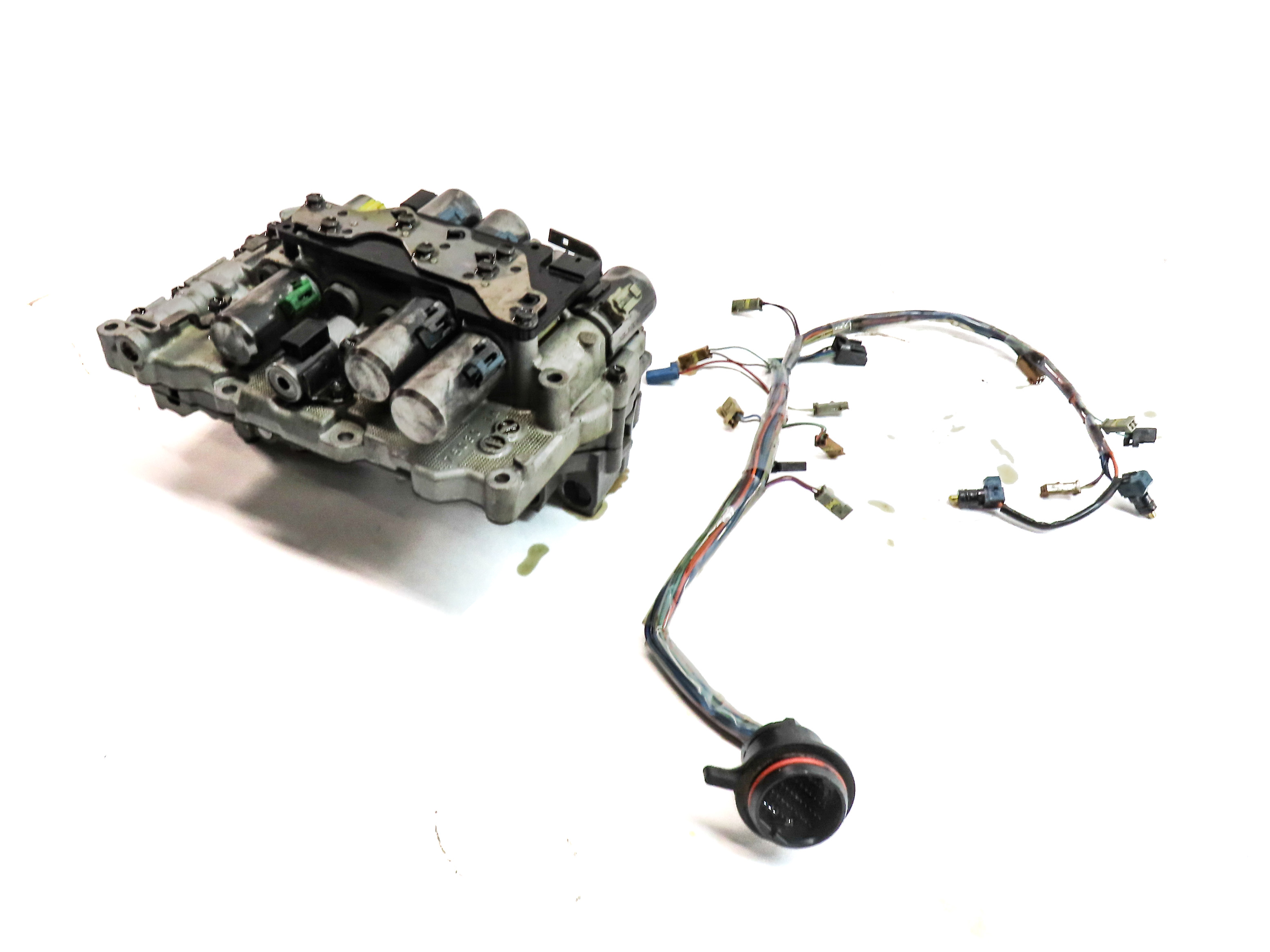 16-19 MINI CLUBMAN CNTRY BMW X1 X2 (F39 F48) 8F22AW AUTO TRANSMISSION VALVE BODY — exact item pictured