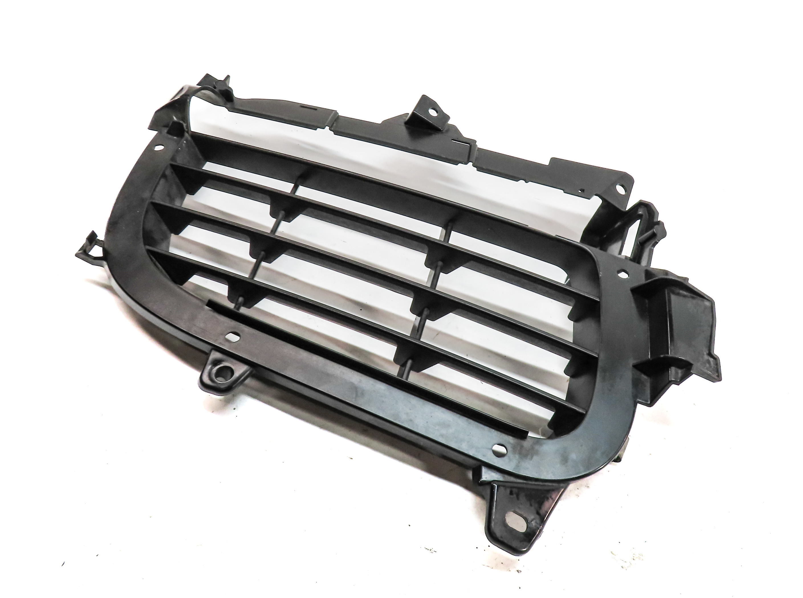 2008-2010 PORSCHE CAYENNE (957) FRONT RIGHT PASSENGER LOWER GRILLE END — exact item pictured