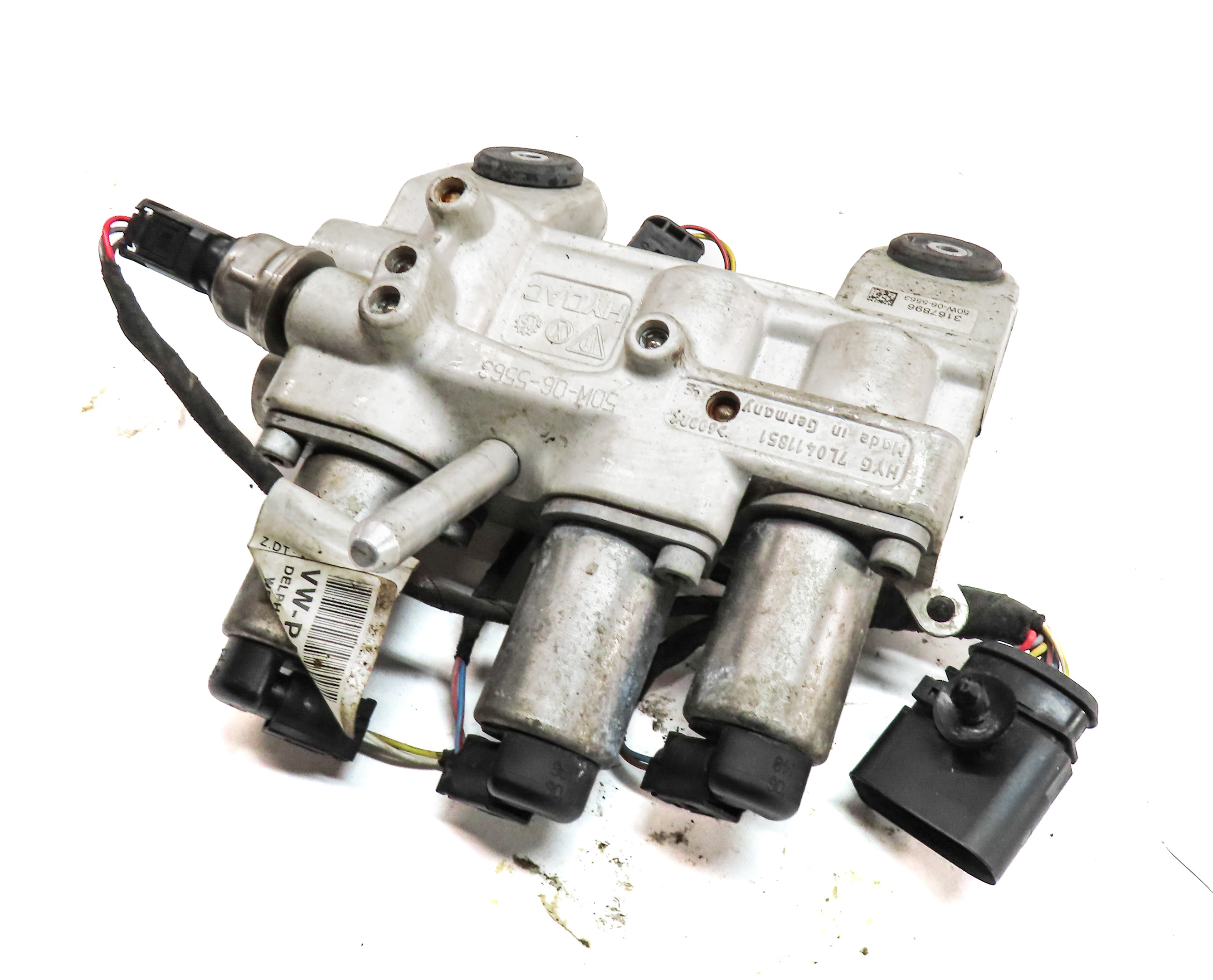 2008 PORSCHE CAYENNE (957) SUSPENSION LEVELING HYDRAULIC VALVE BLOCK — exact item pictured
