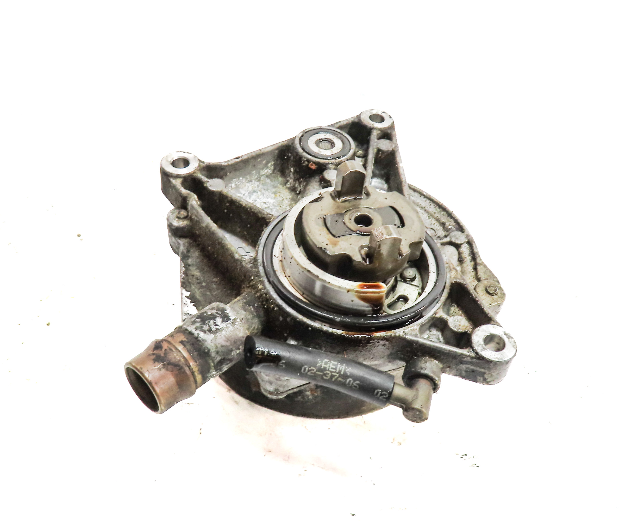 2008 PORSCHE CAYENNE (957) 4.8L TURBO (M48.51) ENGINE BRAKE VACUUM PUMP — exact item pictured