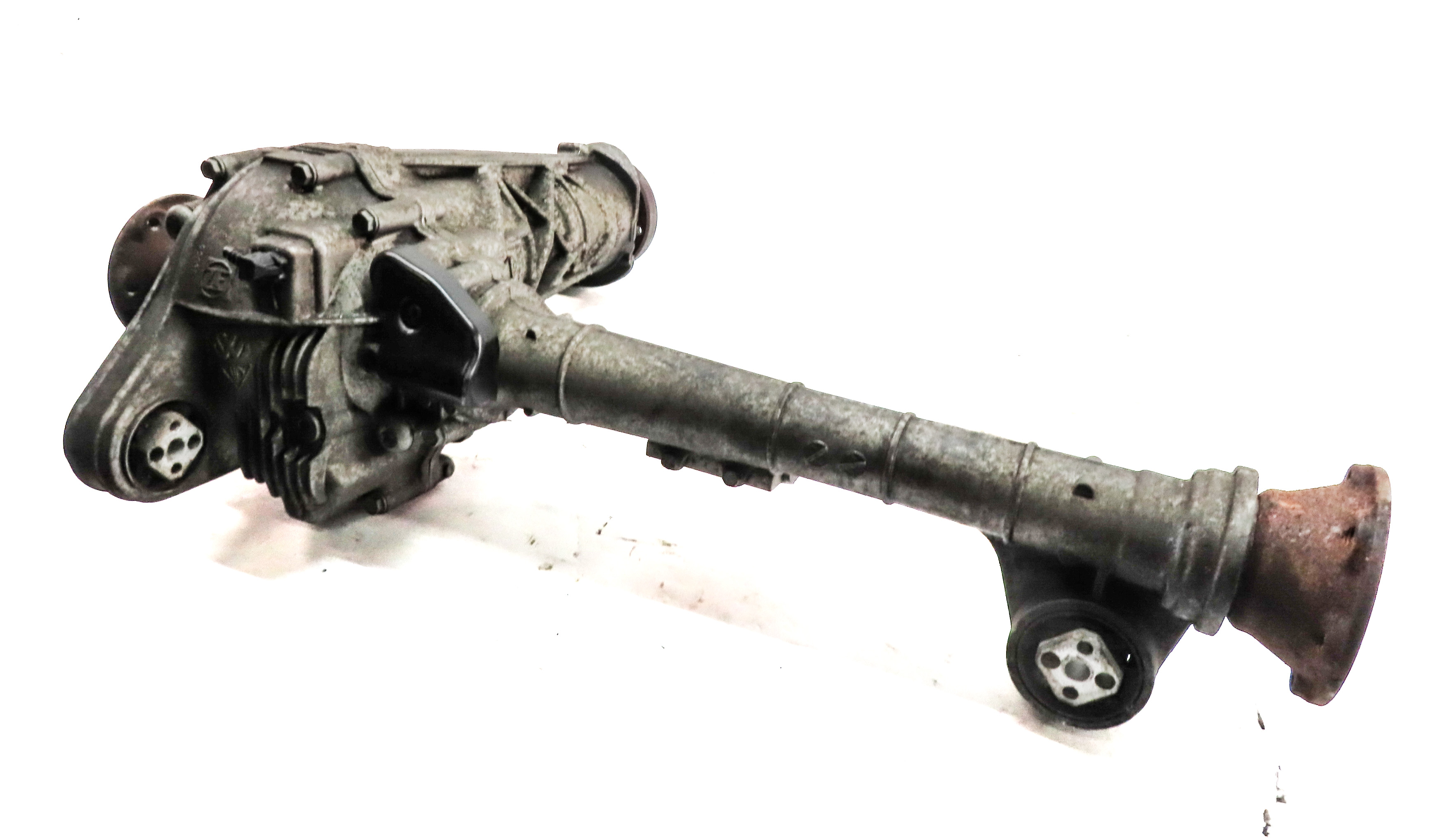 2008-2010 PORSCHE CAYENNE (957) 4.8L TURBO - FRONT DIFFERENTIAL (3.27 RATIO) — exact item pictured