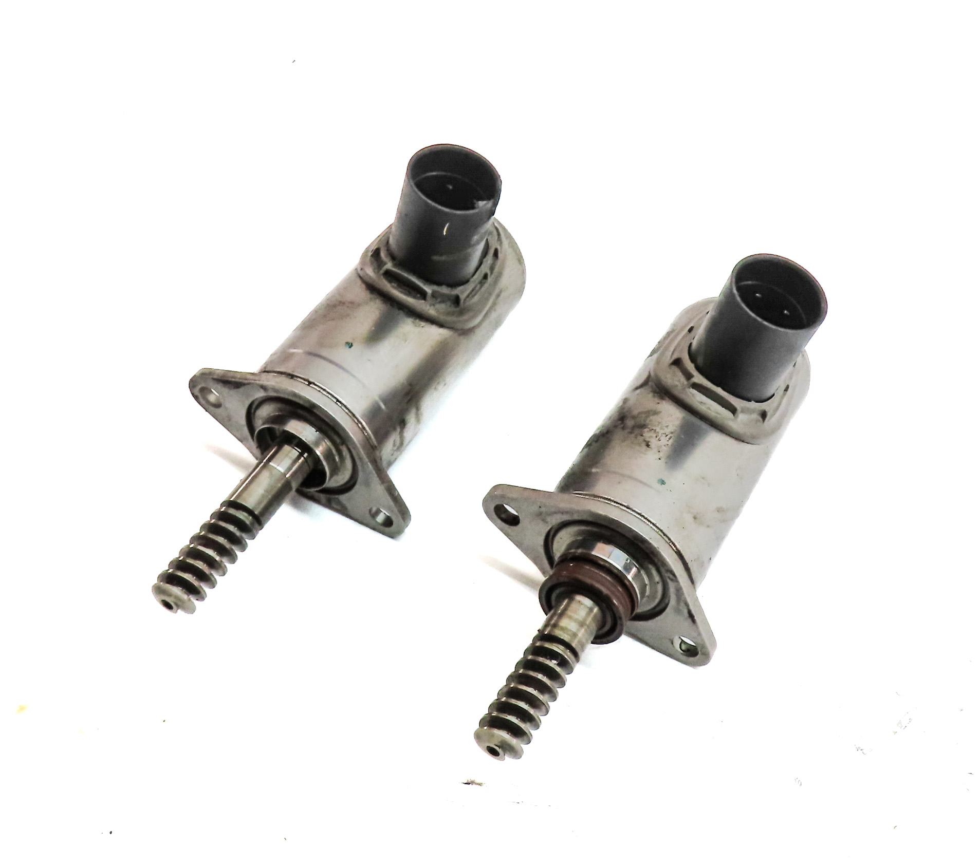 2015 BMW 750LI (F01) 4.4L (N63) ENGINE VVT VARIABLE VALVE TIMING ACTUATOR SET/2 — exact item pictured