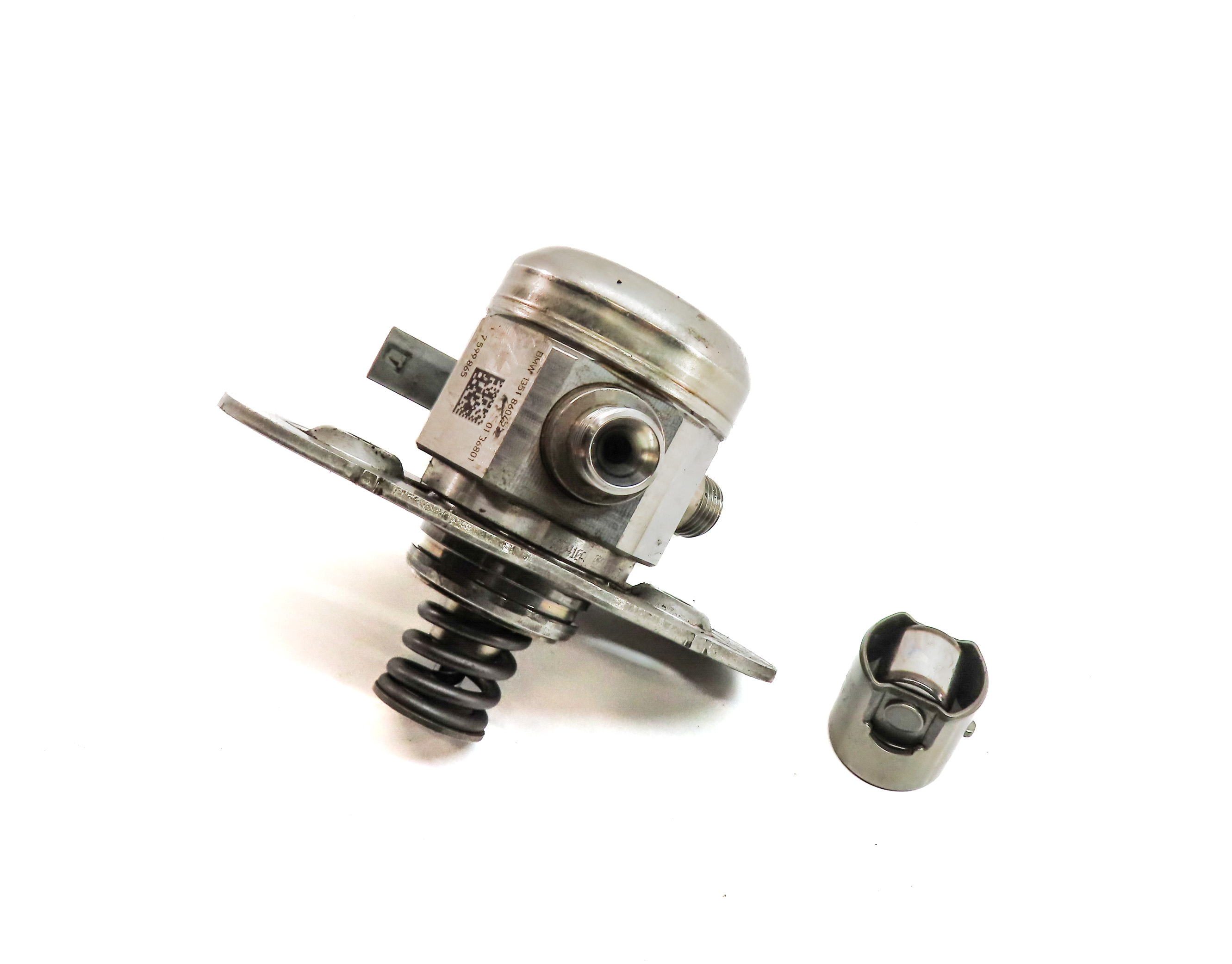 12-19 BMW 5 6 7 M5 M6 X5 X6 (F06 F10 F15 F16 F85) 4.4L HIGH PRESSURE FUEL PUMP — exact item pictured