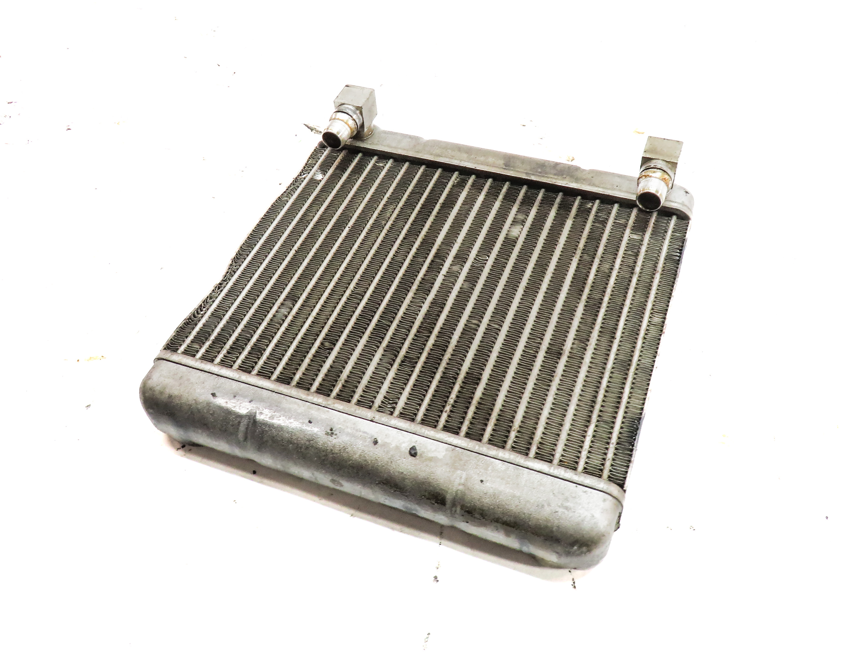 10-19 BMW 535i 550i 640i 740i 750i 760i (F01 F07 F10) ENGINE OIL COOLER RADIATOR — exact item pictured