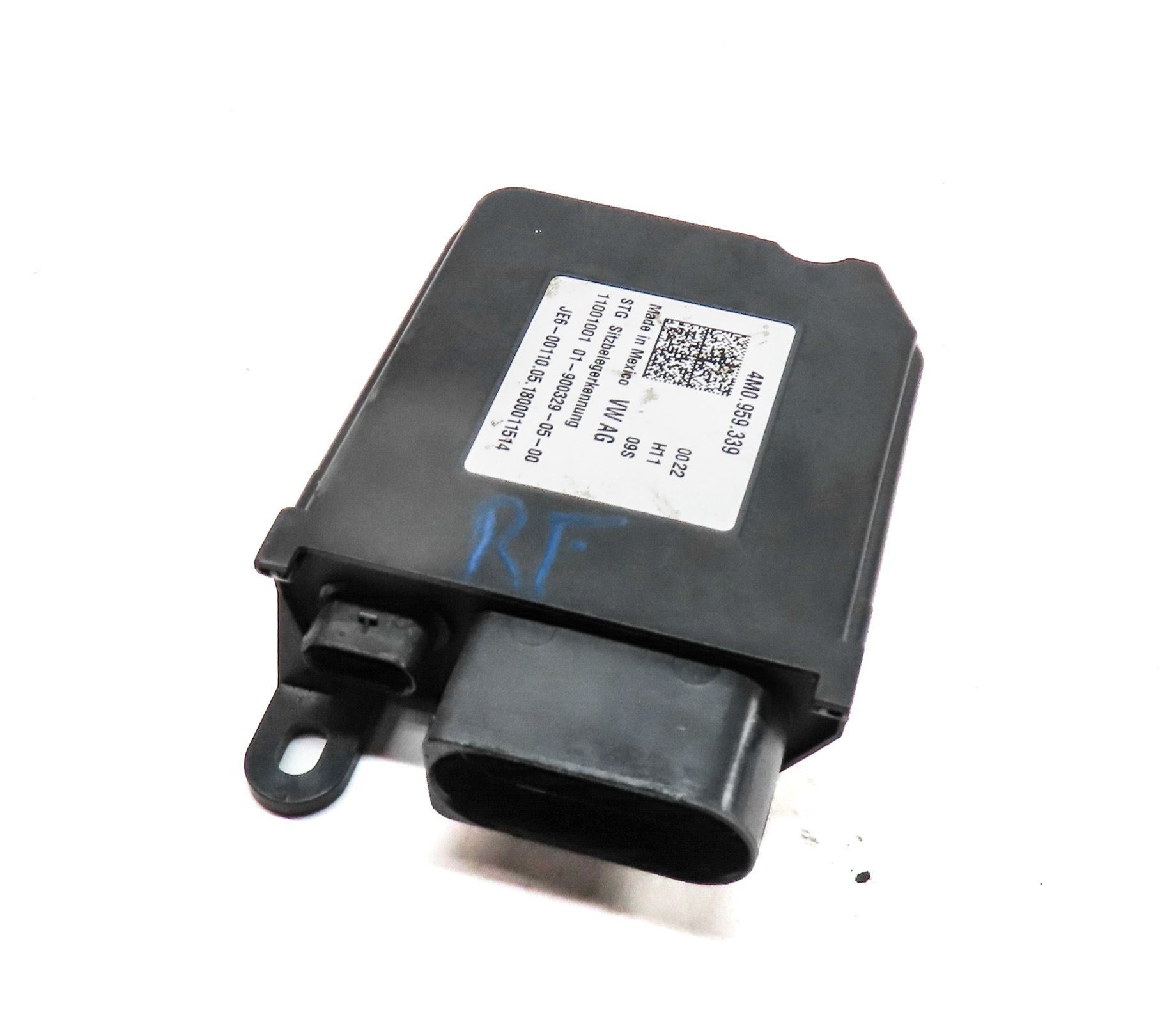 2017 AUDI A4 (B9 8W) FRONT RIGHT PASSENGER SEAT OCCUPANCY SENSOR MODULE — exact item pictured