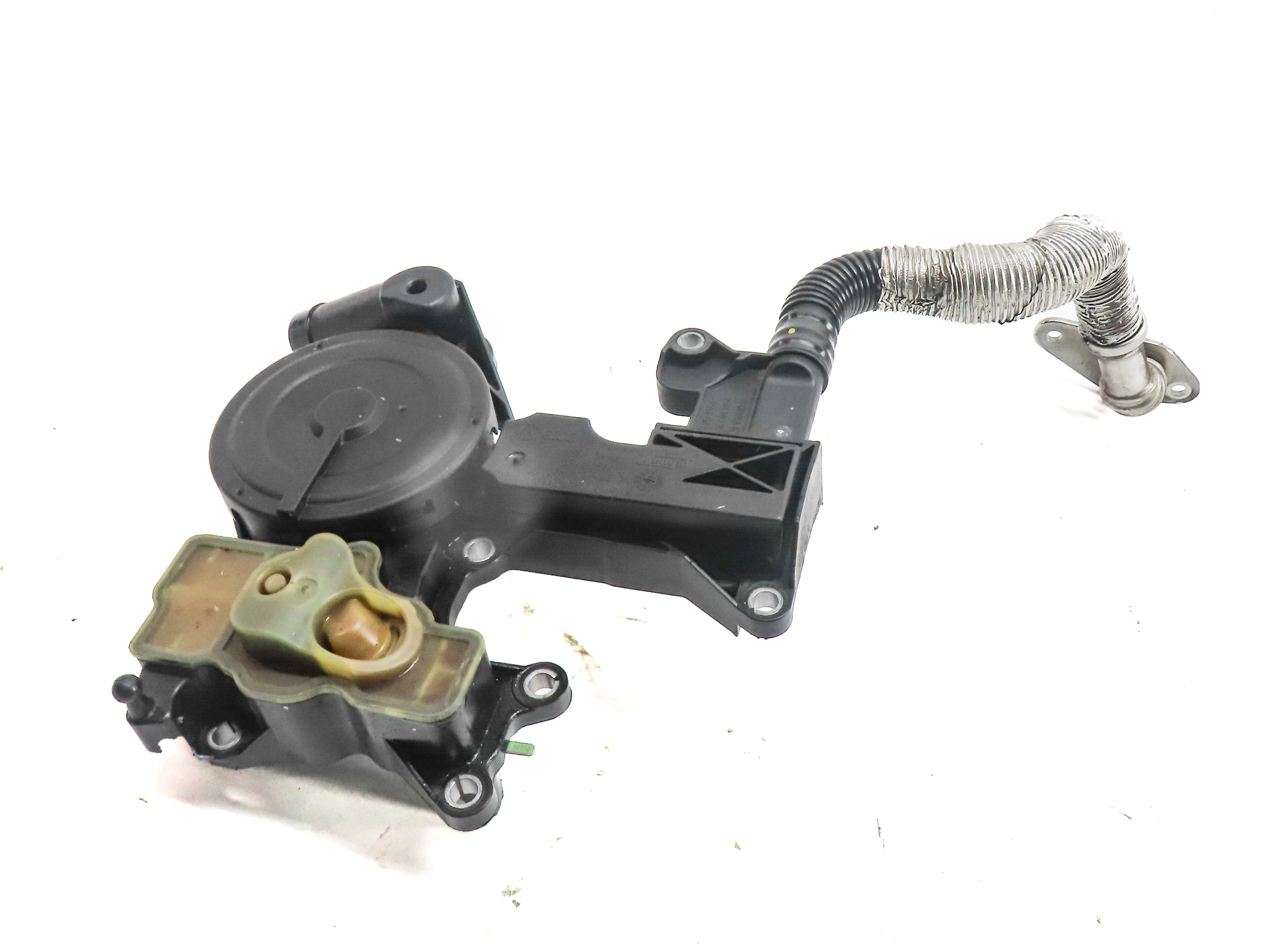 2012 AUDI A4 (B8 8K) 2.0L CAEB ENGINE CRANKCASE BREATHER OIL SEPARATOR PCV VALVE — exact item pictured