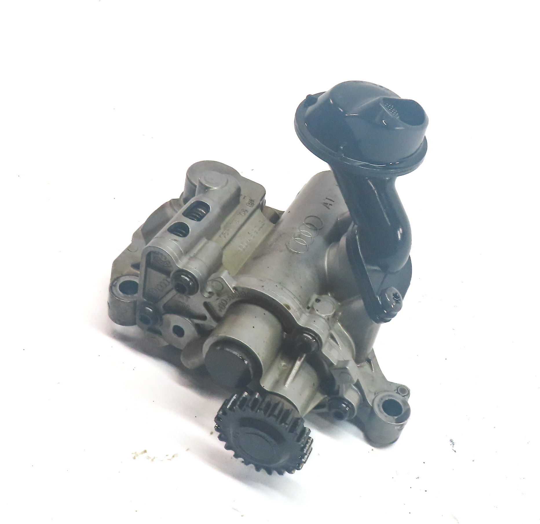2012 AUDI A4 (B8 8K) 2.0L (CAEB) ENGINE MOTOR OIL FLUID PUMP w/ PICK UP TUBE — exact item pictured