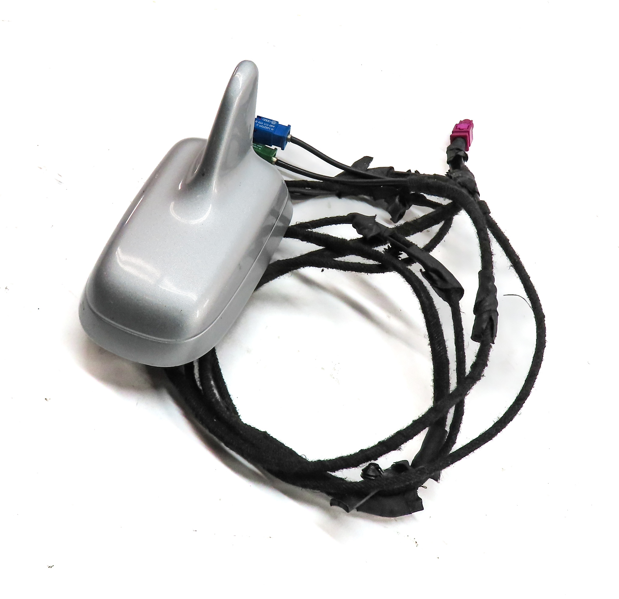 09-12 AUDI A4 S4 (B8 8K) AM/FM RADIO STEREO PHONE ROOF SHARK FIN ANTENNA(Silver) — exact item pictured