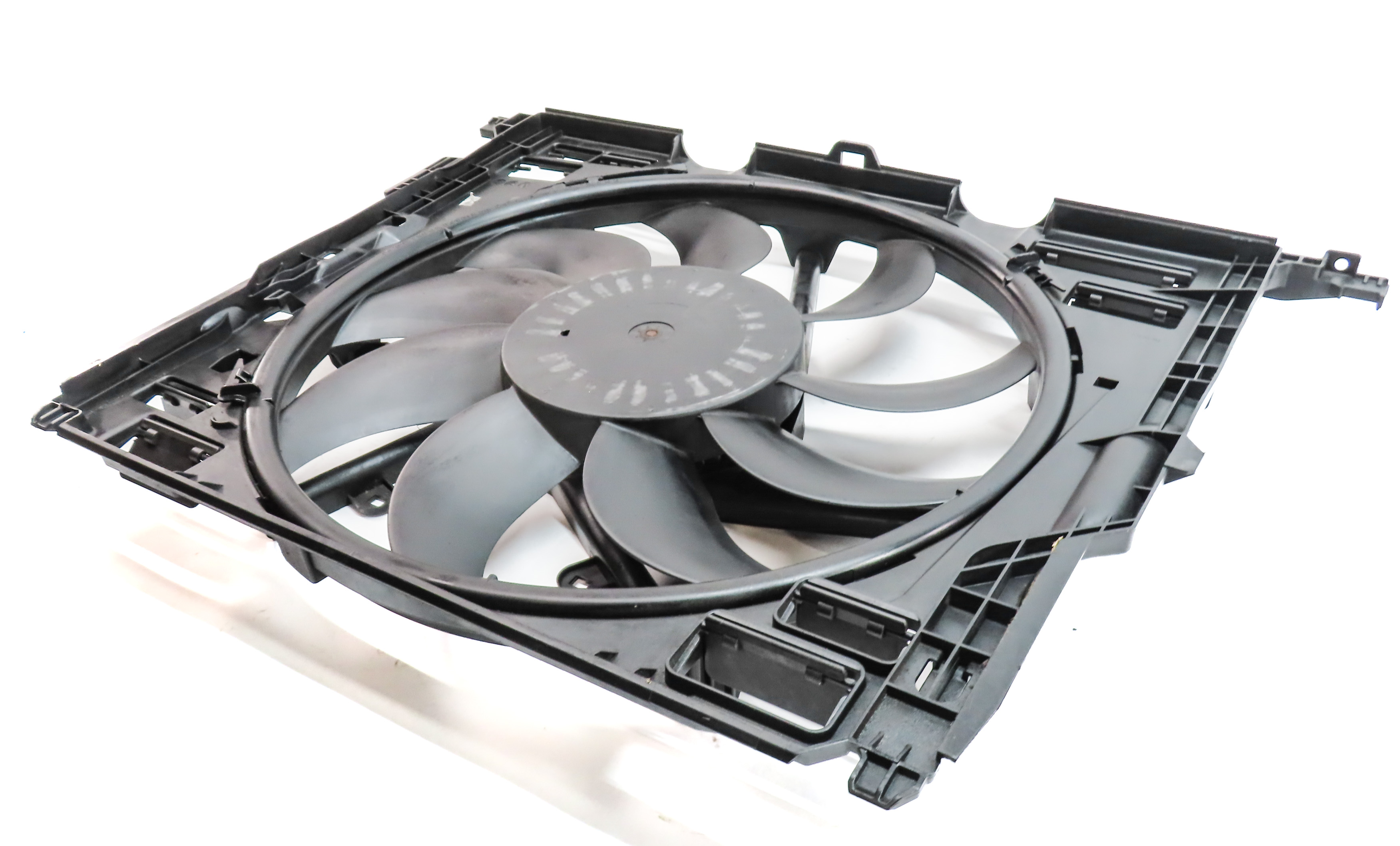 12-19 BMW M5 M6 (F06 F10 F12 F13) 4.4L S63 1000w RADIATOR COOLING FAN w/ SHROUD — exact item pictured