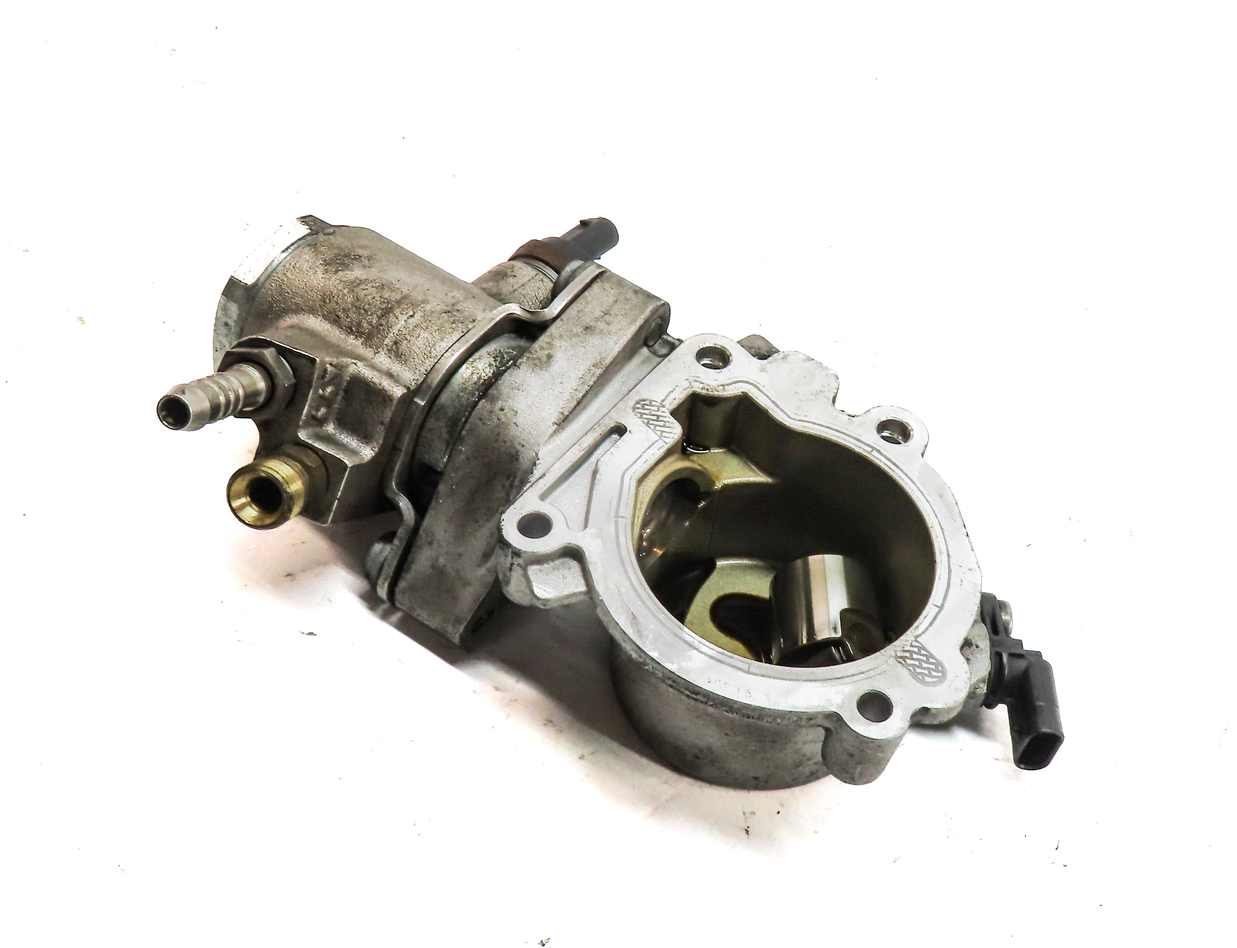 2011-2018 PORSCHE CAYENNE PANAMERA (958 970 G1) 3.0L ENGINE MECHANICAL FUEL PUMP — exact item pictured