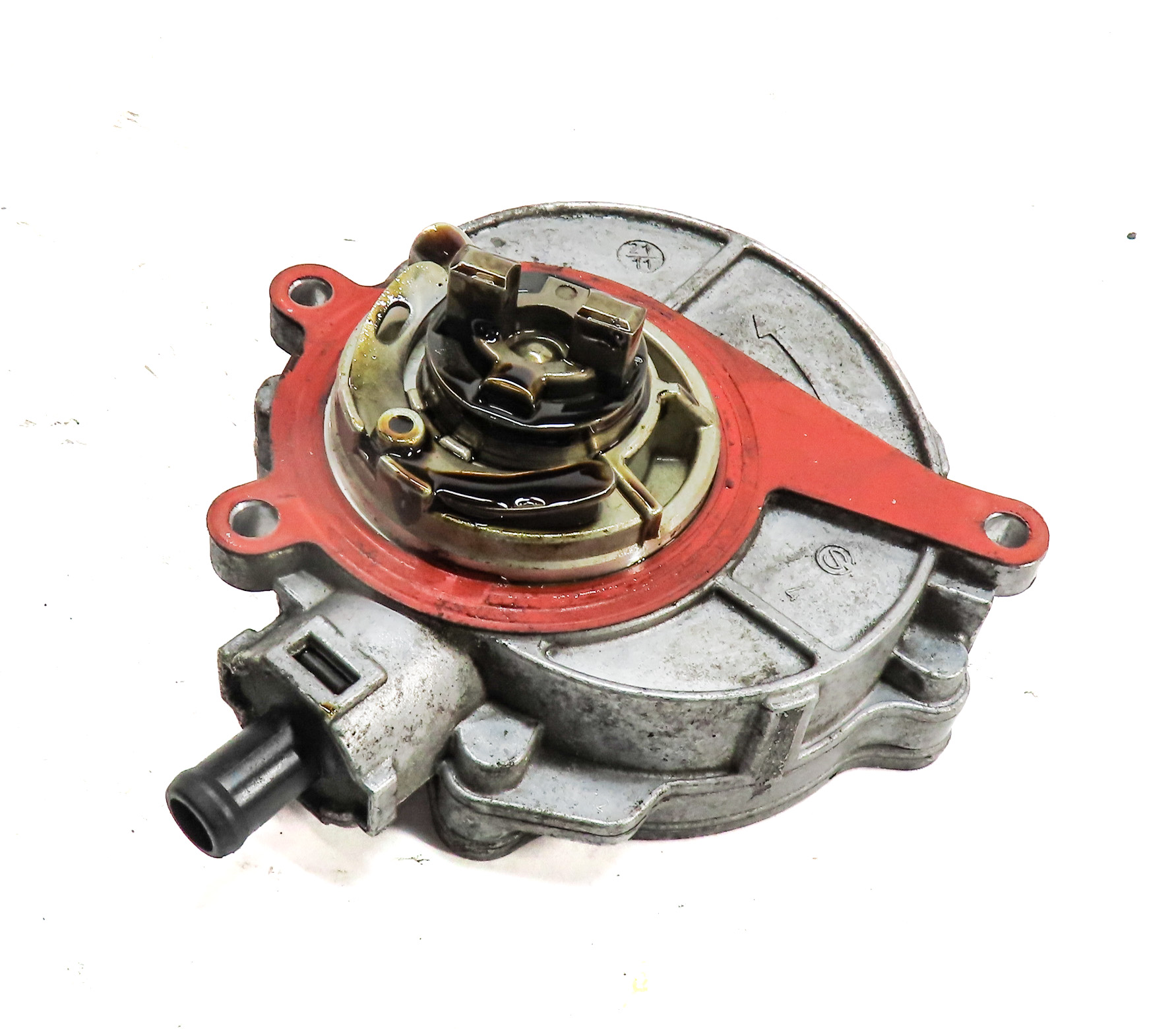 2012 PORSCHE CAYENNE (958) 3.0L (M06.EC) HYBRID ENGINE BRAKE VACUUM PUMP — exact item pictured
