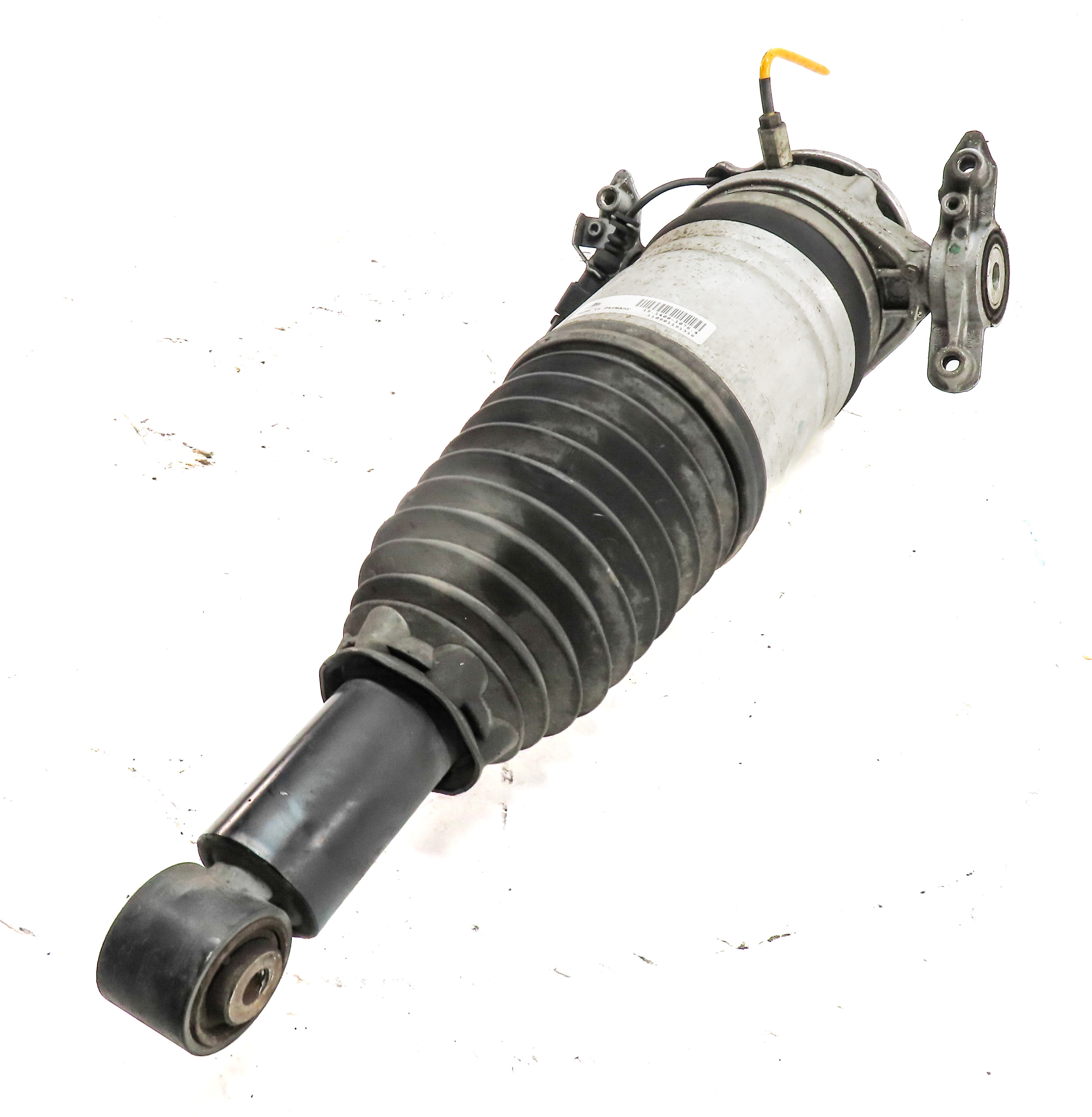 11-18 PORSCHE CAYENNE (958) REAR RIGHT PASSENGER AIR SUSPENSION VDC SHOCK STRUT — exact item pictured