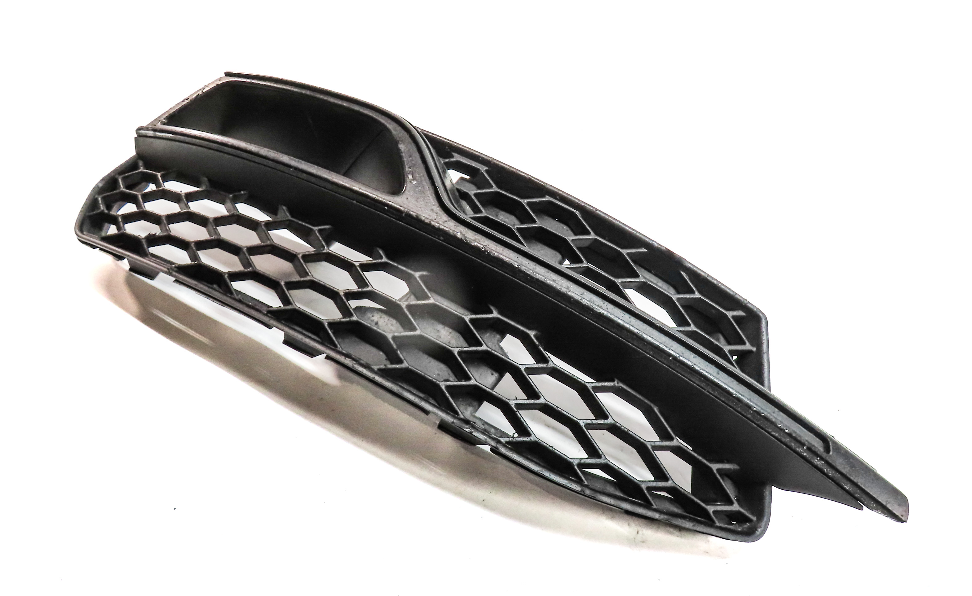 2015 AUDI S3 (8V) FRONT RIGHT PASSENGER LOWER VENT GRILLE TRIM END (BLACK) — exact item pictured
