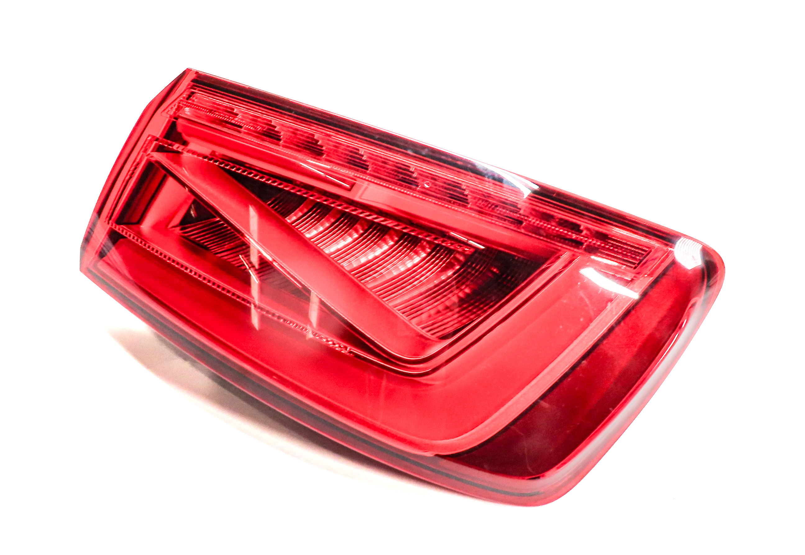 15-16 AUDI A3 S3 8V SEDAN CONVERTIBLE RIGHT OUTER LED TAILLIGHT BRAKE LIGHT LAMP — exact item pictured