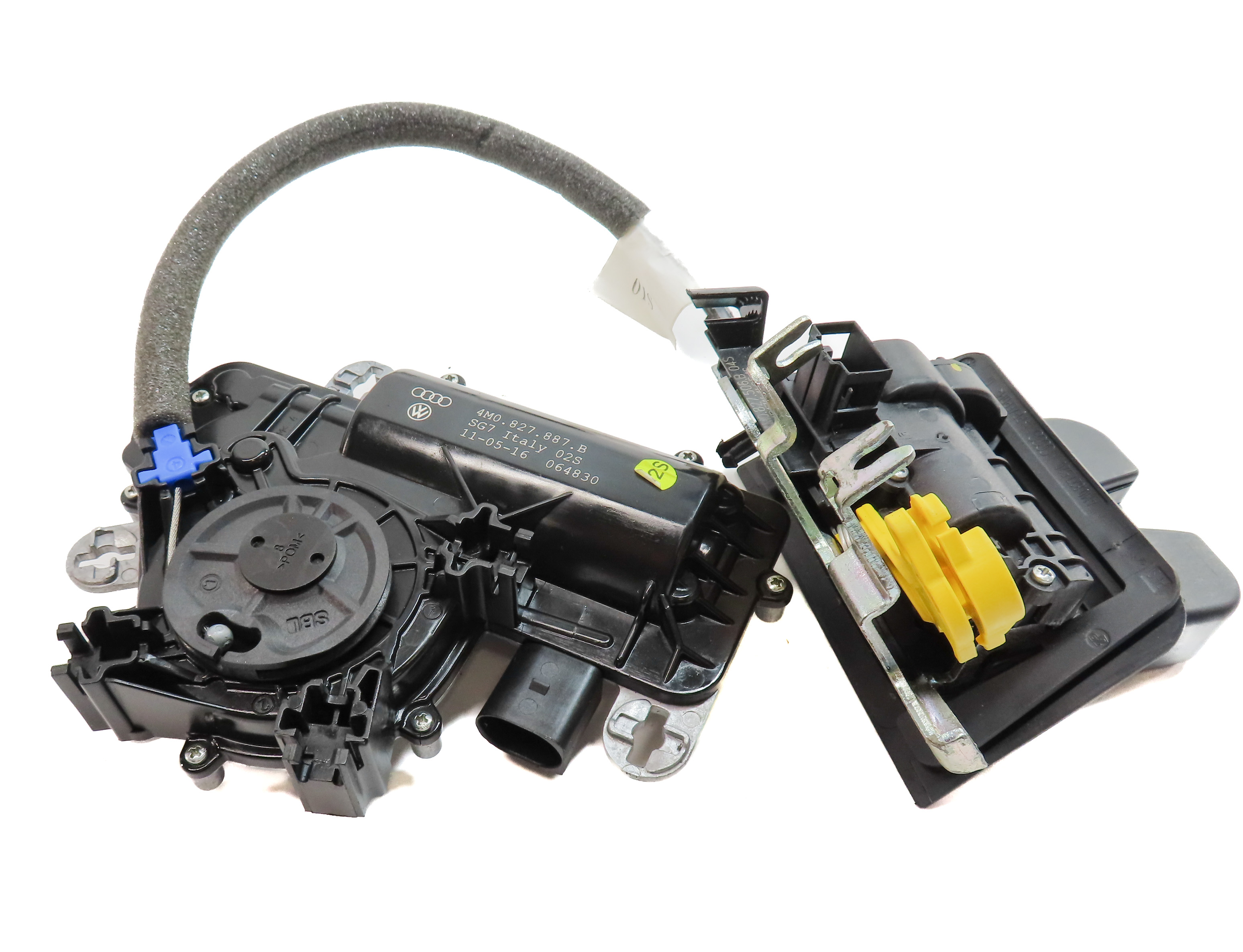 2017 AUDI Q7 (4M) REAR CARGO TRUNK LIFTGATE HATCH LID LOCK LATCH ACTUATOR — exact item pictured
