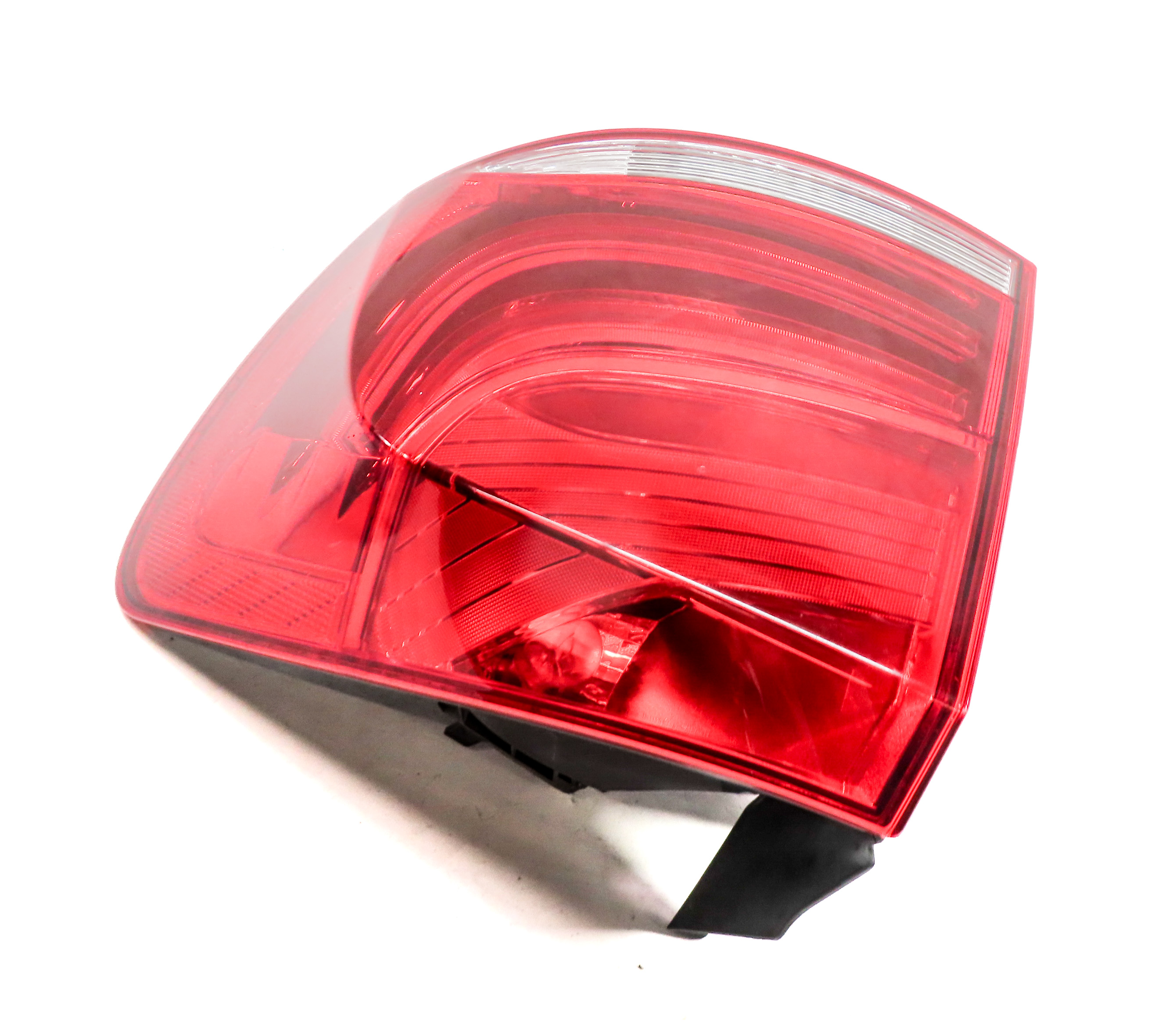 2012-2015 BMW X1 (E84) RIGHT PASSENGER REAR OUTER TAILLIGHT BRAKE LIGHT LAMP — exact item pictured