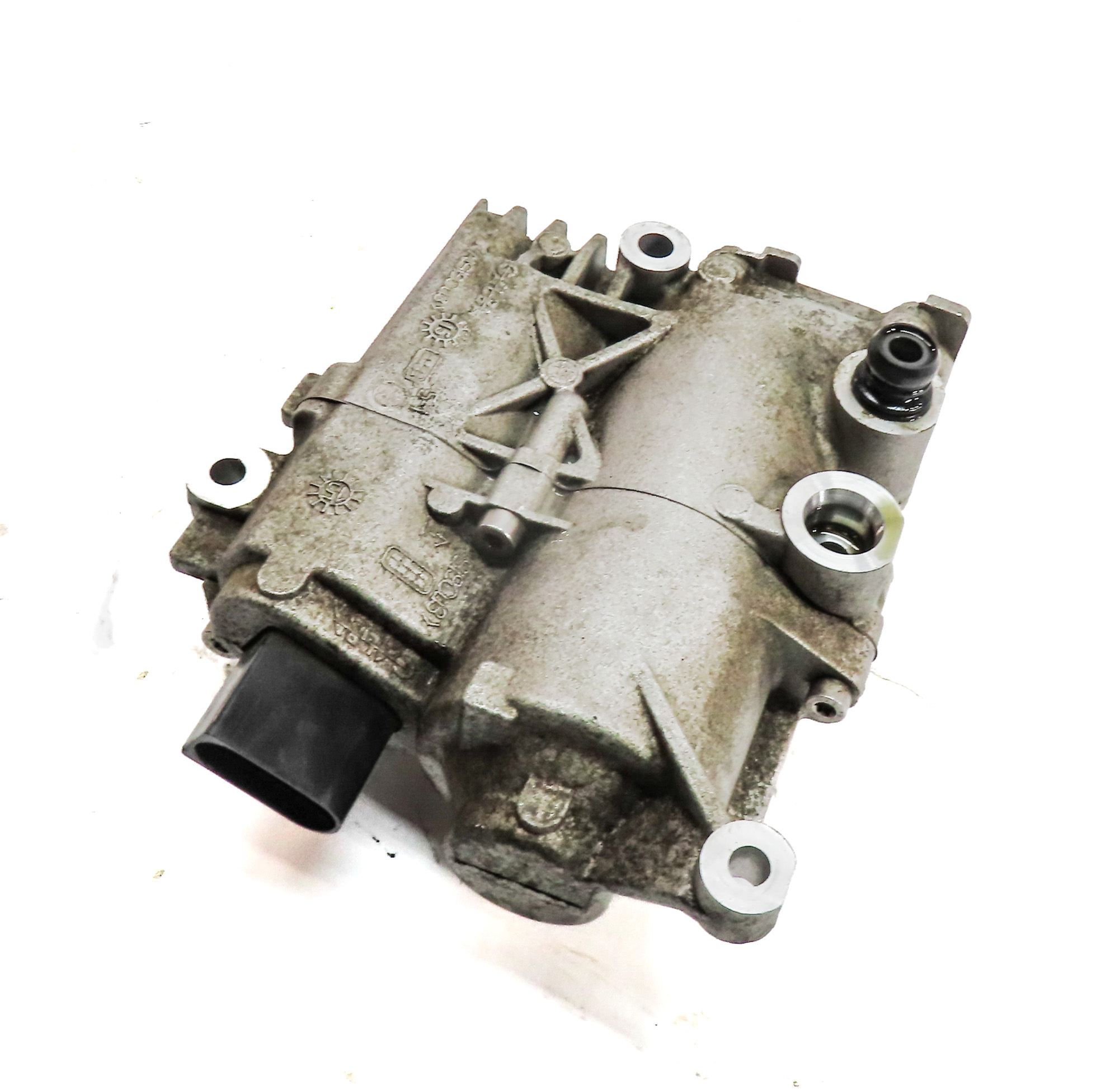 15-17 MERCEDES C300 (W205) RWD 722.9 AUTOMATIC AUXILIARY TRANSMISSION OIL PUMP — exact item pictured