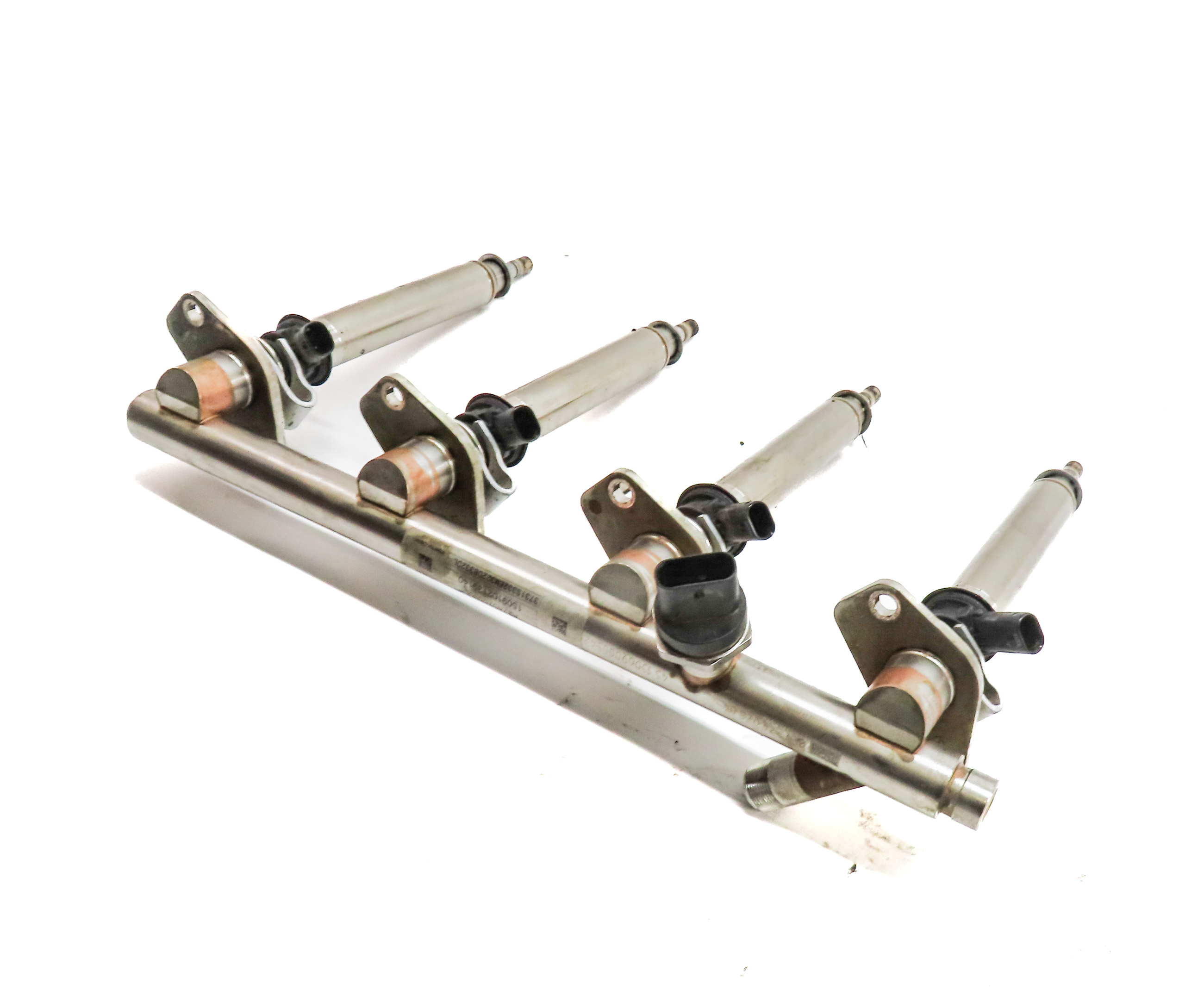 2015 MERCEDES C300 (W205) 2.0L ENGINE FUEL INJECTOR SET/4 w/ RAIL ASSEMBLY — exact item pictured