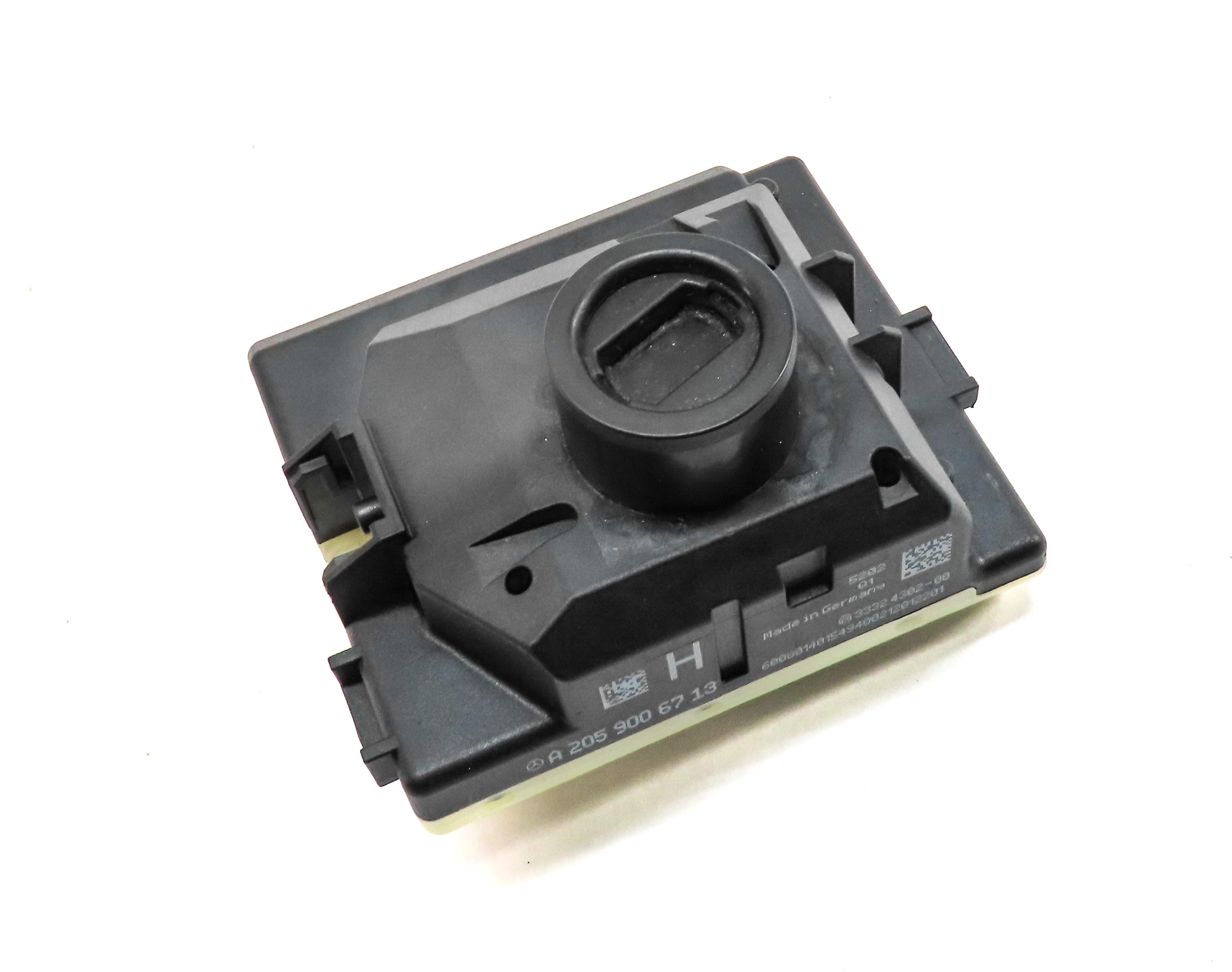 2018-2019 MERCEDES BENZ C300 GLC300 GLC350e (W205 X253) IGNITION SWITCH MODULE — exact item pictured