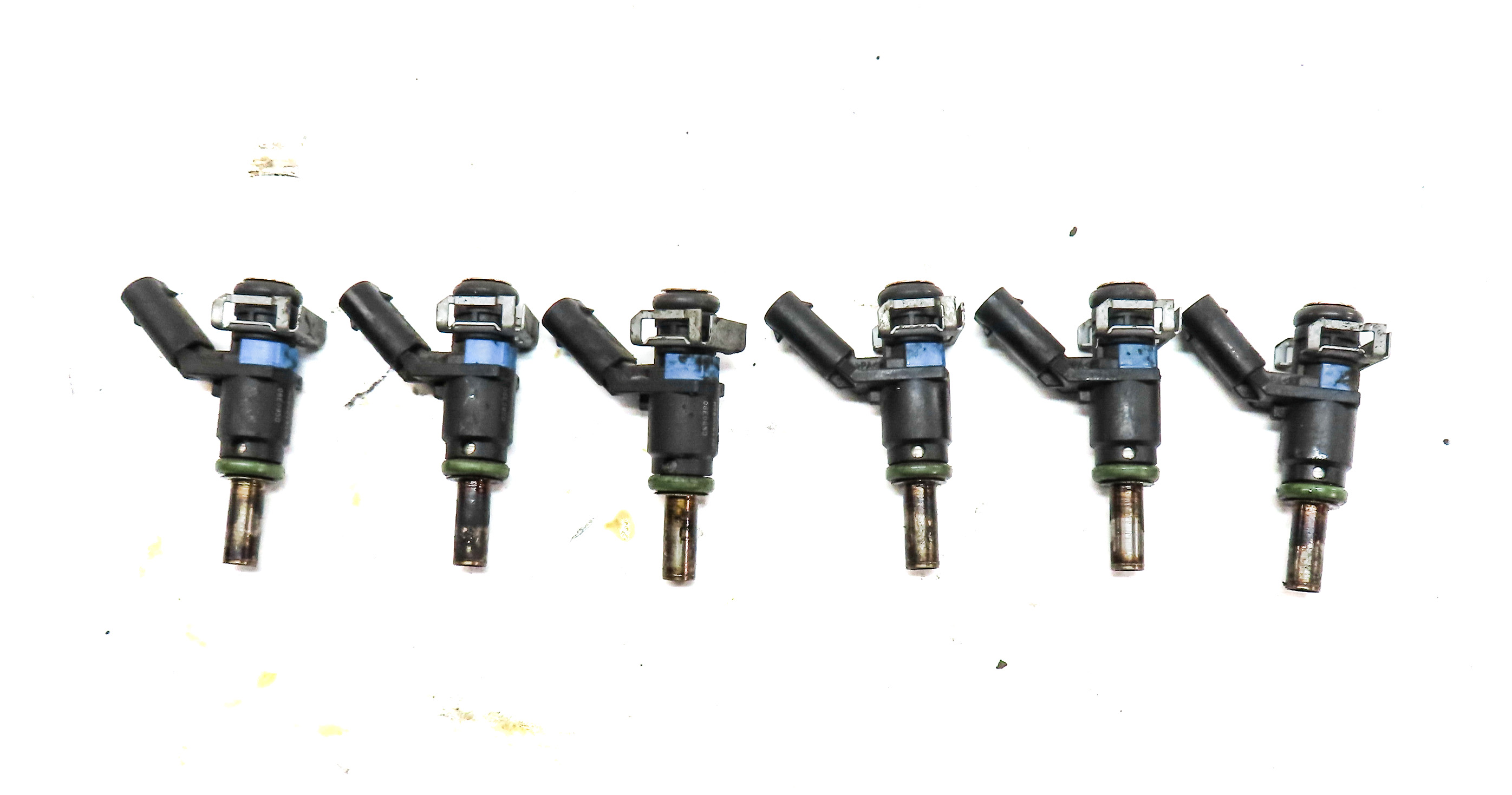 16-19 A6 A7 A8 Q7 (C7 D4 4M) SUPER 3.0L LOW PRESSURE ENGINE FUEL INJECTOR SET/6 — exact item pictured