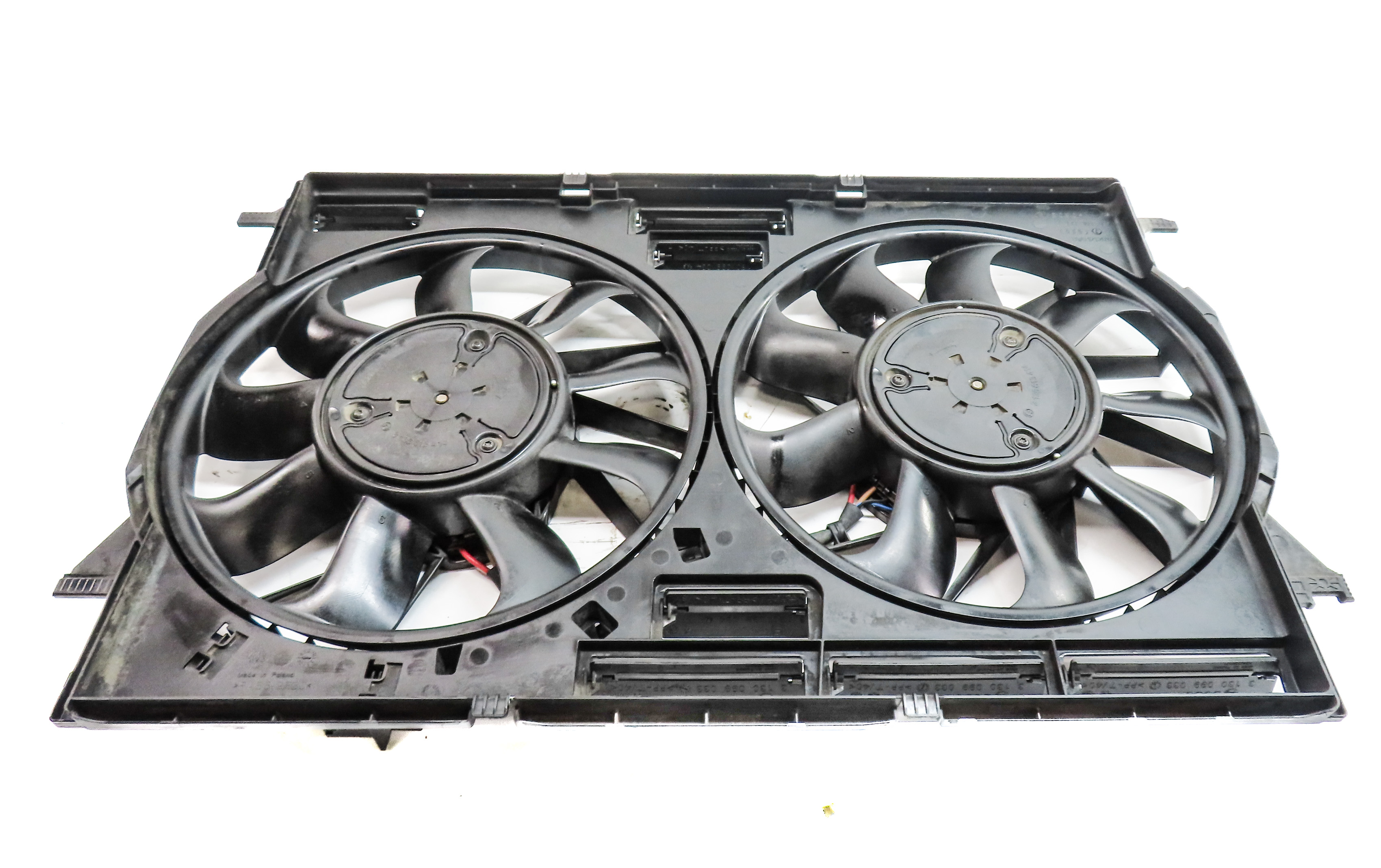 17-20 AUDI Q7 (4M) 3.0L SUPER RADIATOR COOLING FAN BLADE MOTOR SHROUD ASSEMBLY — exact item pictured