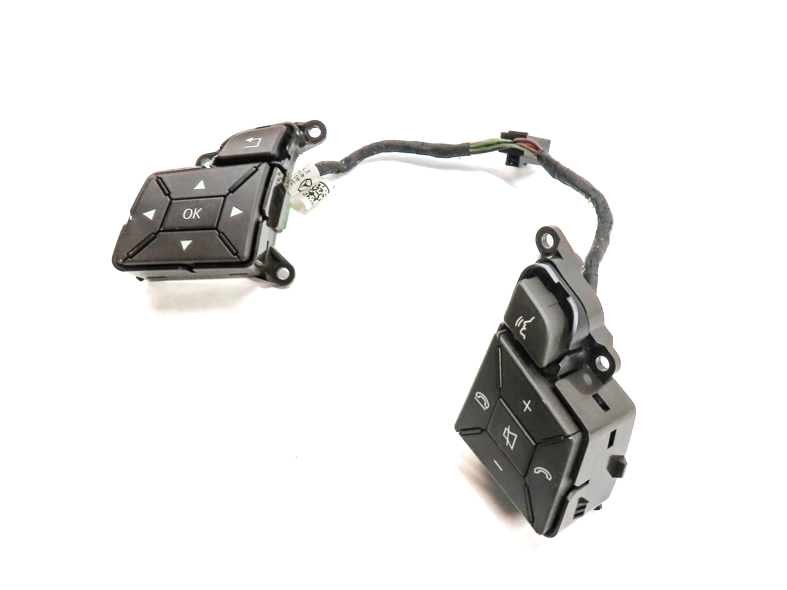 2014 MERCEDES GLK350 (X204) DRIVER STEERING WHEEL MEDIA PHONE SWITCH SET/2 — exact item pictured