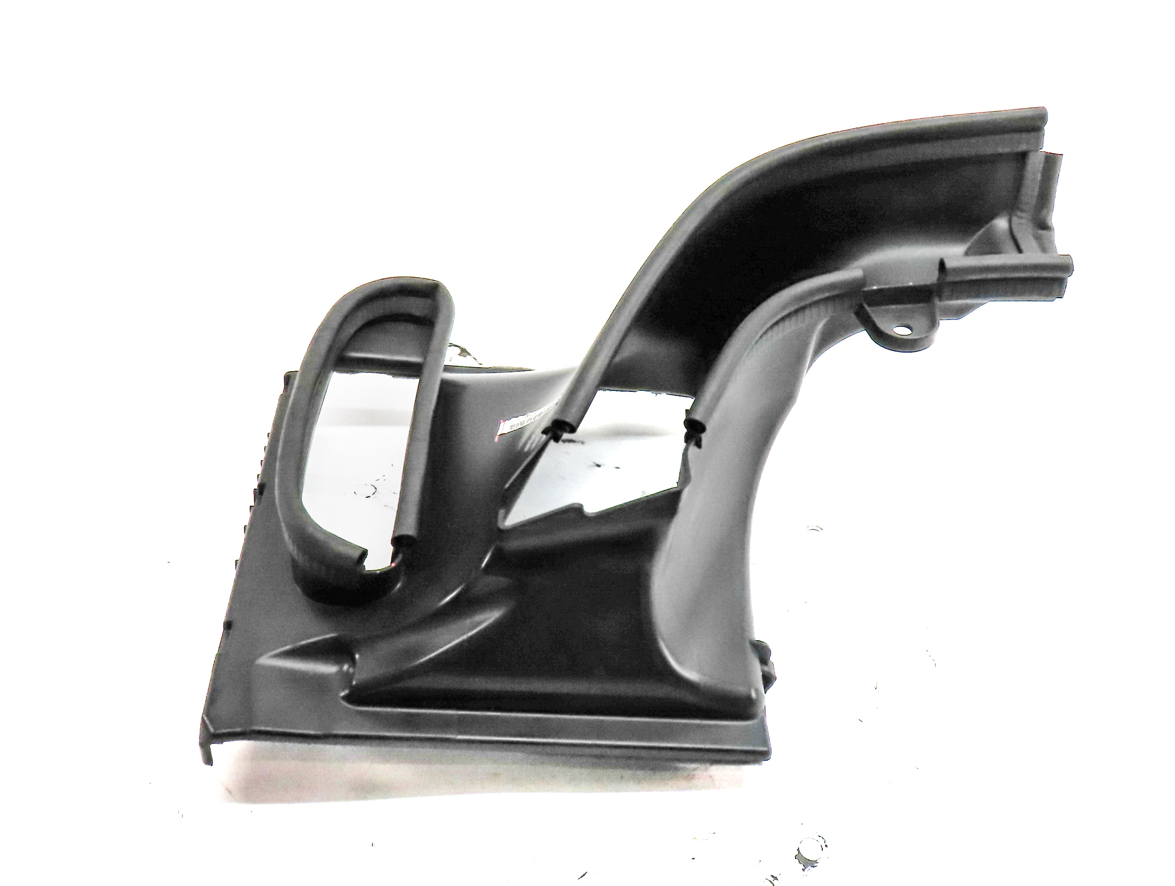 2018 LAND ROVER DISCOVERY L462 3.0L DIESEL RIGHT AUXILIARY RADIATOR SHROUD TRIM — exact item pictured