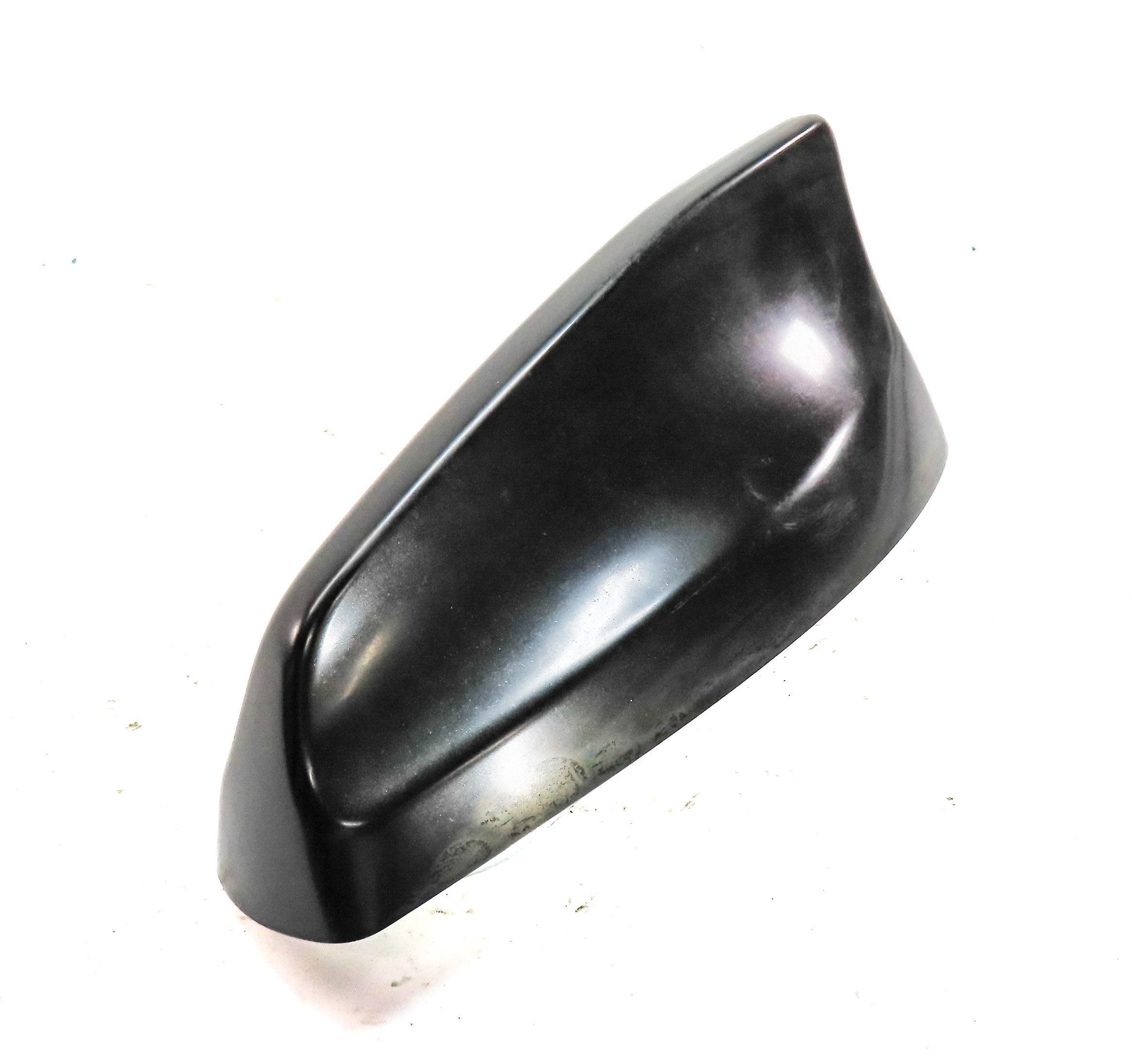 2018 LAND ROVER DISCOVERY (L462) ROOF MOUNT SHARK FIN ANTENNA (BLACK) — exact item pictured