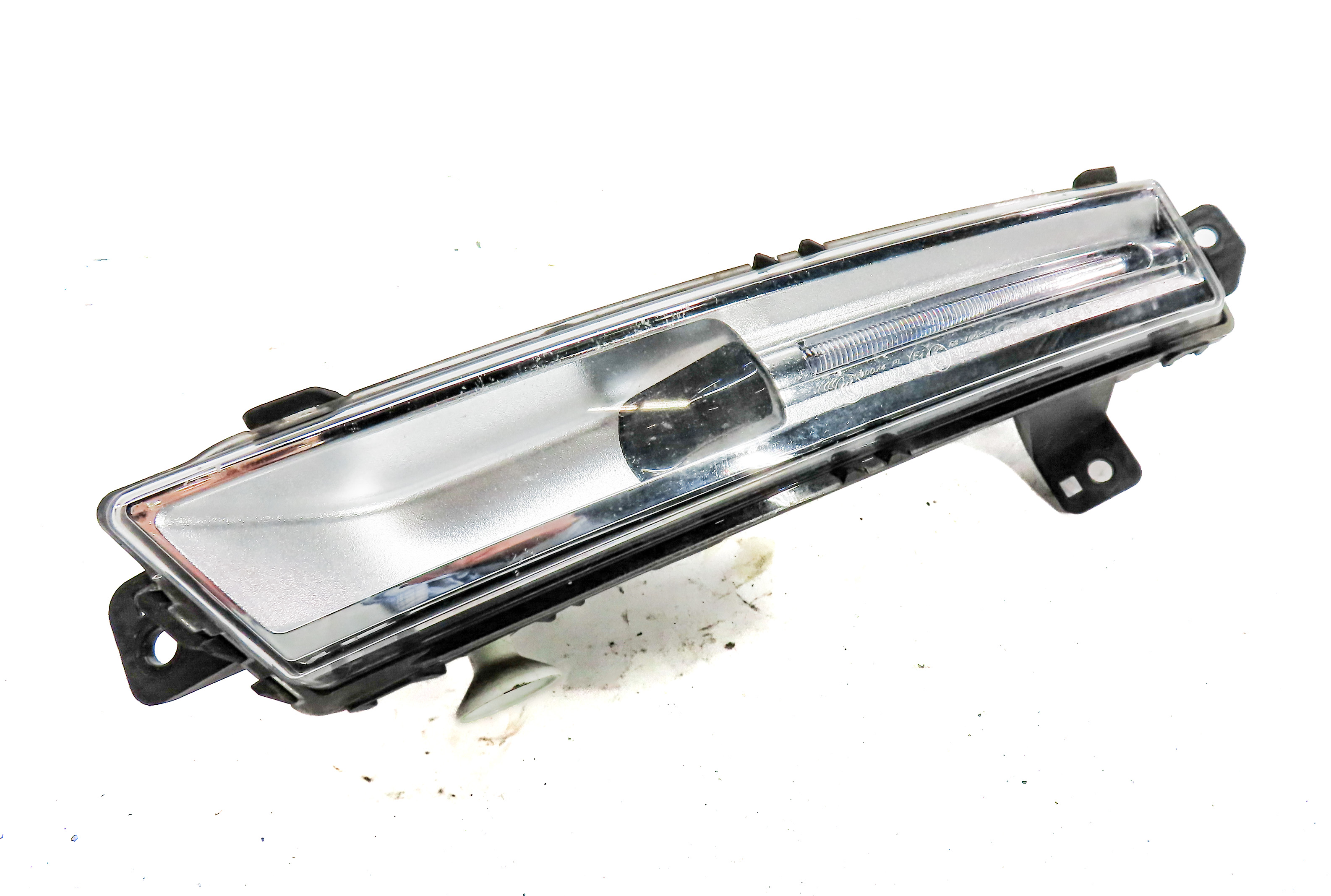 17-24 E/F/I-PACE ROVER DISCOVERY L462 FRONT LEFT DRIVER LOWER FOGLIGHT LAMP — exact item pictured