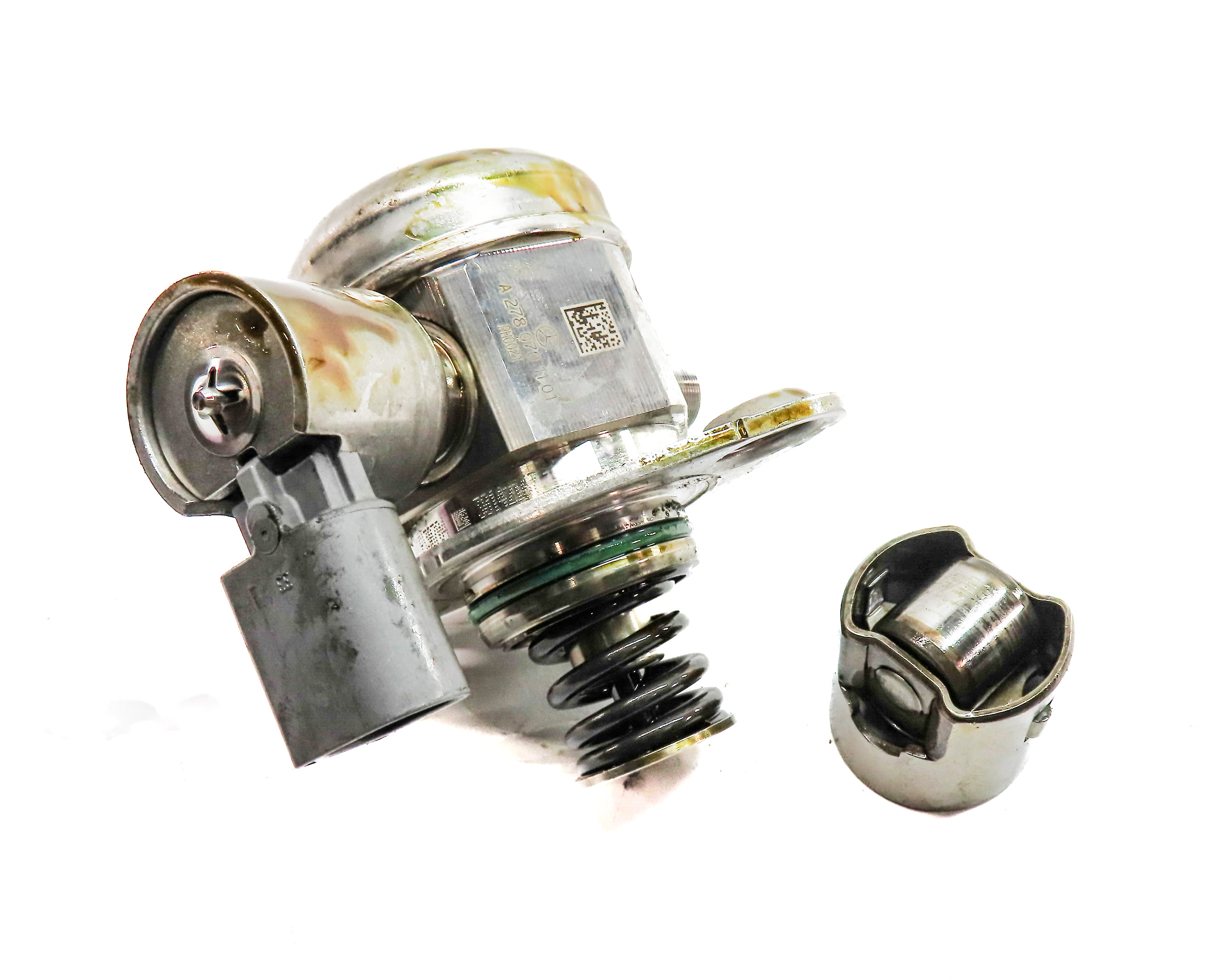 11-20 MERCEDES E S SL GL (W205 W166 W212 X166 X253) V8 LEFT MECHANICAL FUEL PUMP — exact item pictured