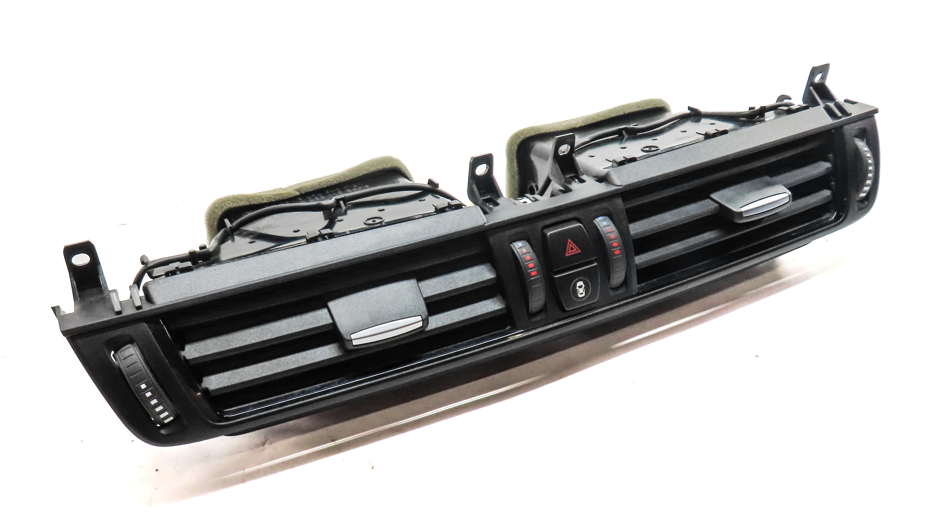 2015 BMW X5 (F15) FRONT CENTER DASH HEAT AIR AC HVAC DUAL VENT (Black) — exact item pictured