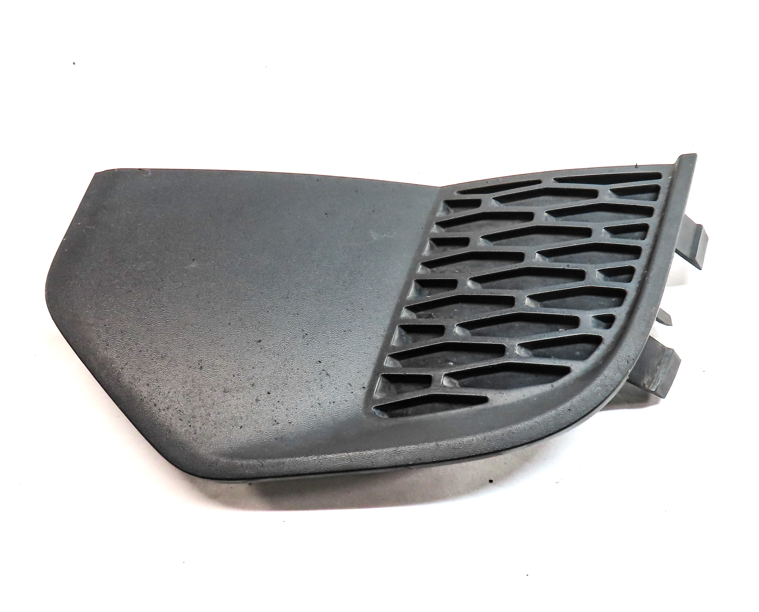 2016 LAND ROVER DISCOVERY SPORT (L550) FRONT LEFT DRIVER FOGLIGHT FOG LIGHT TRIM — exact item pictured